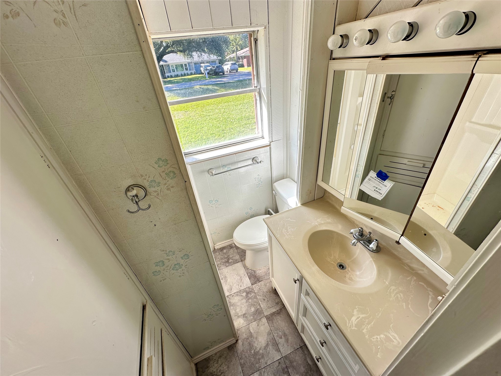 300 Holly Drive Property Photo 23