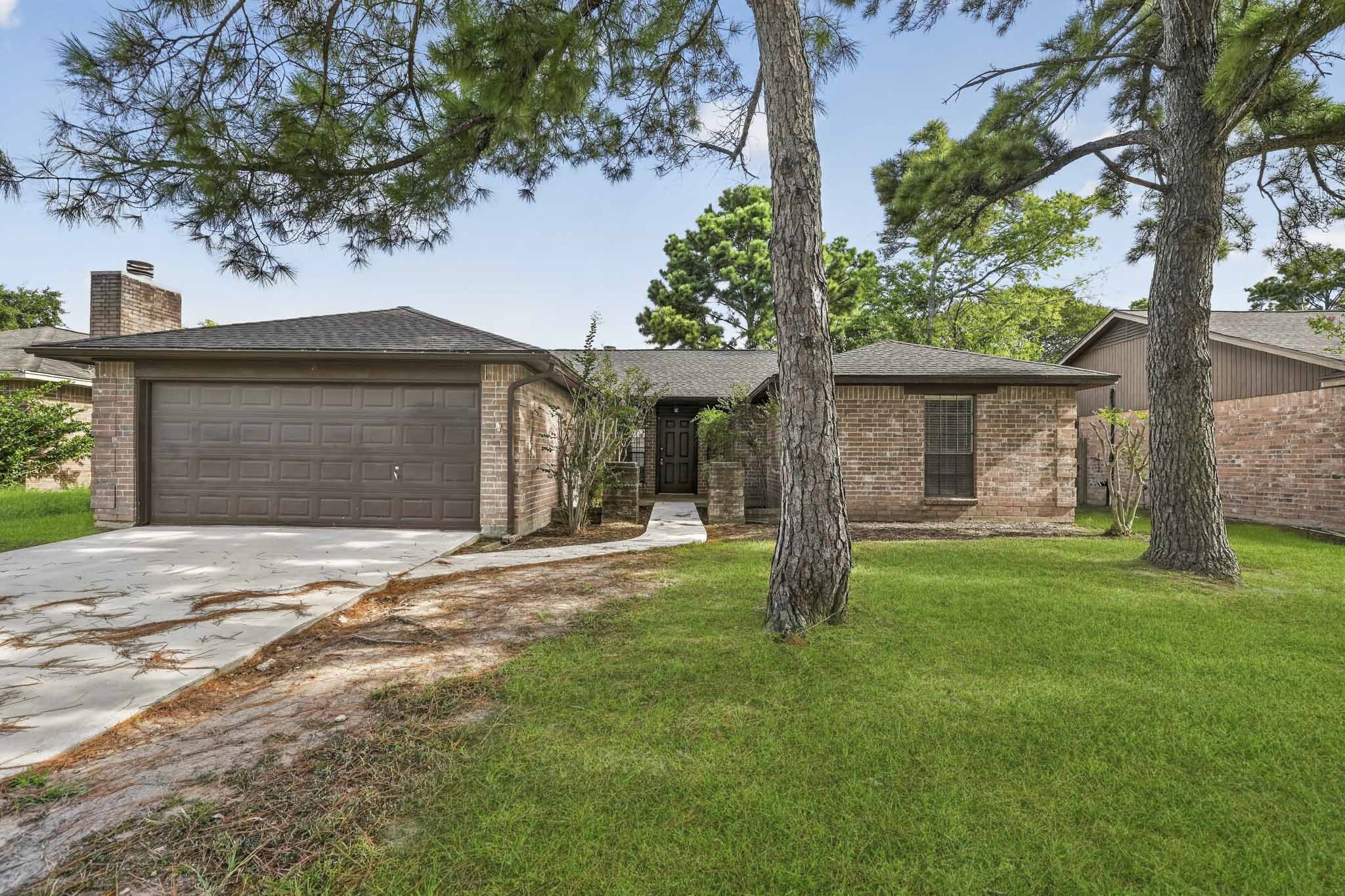 18706 Clover Glen Lane Property Photo 1
