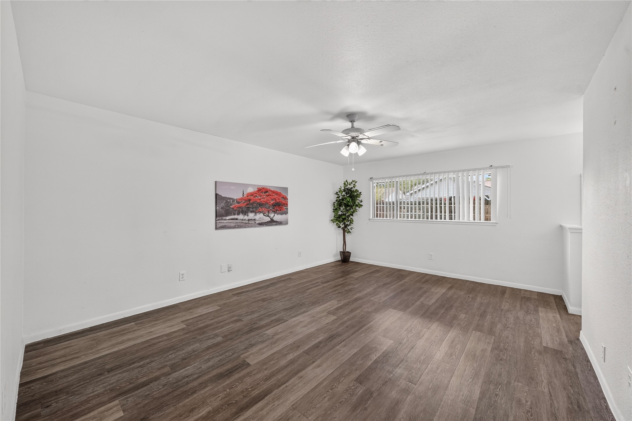 18706 Clover Glen Lane Property Photo 8