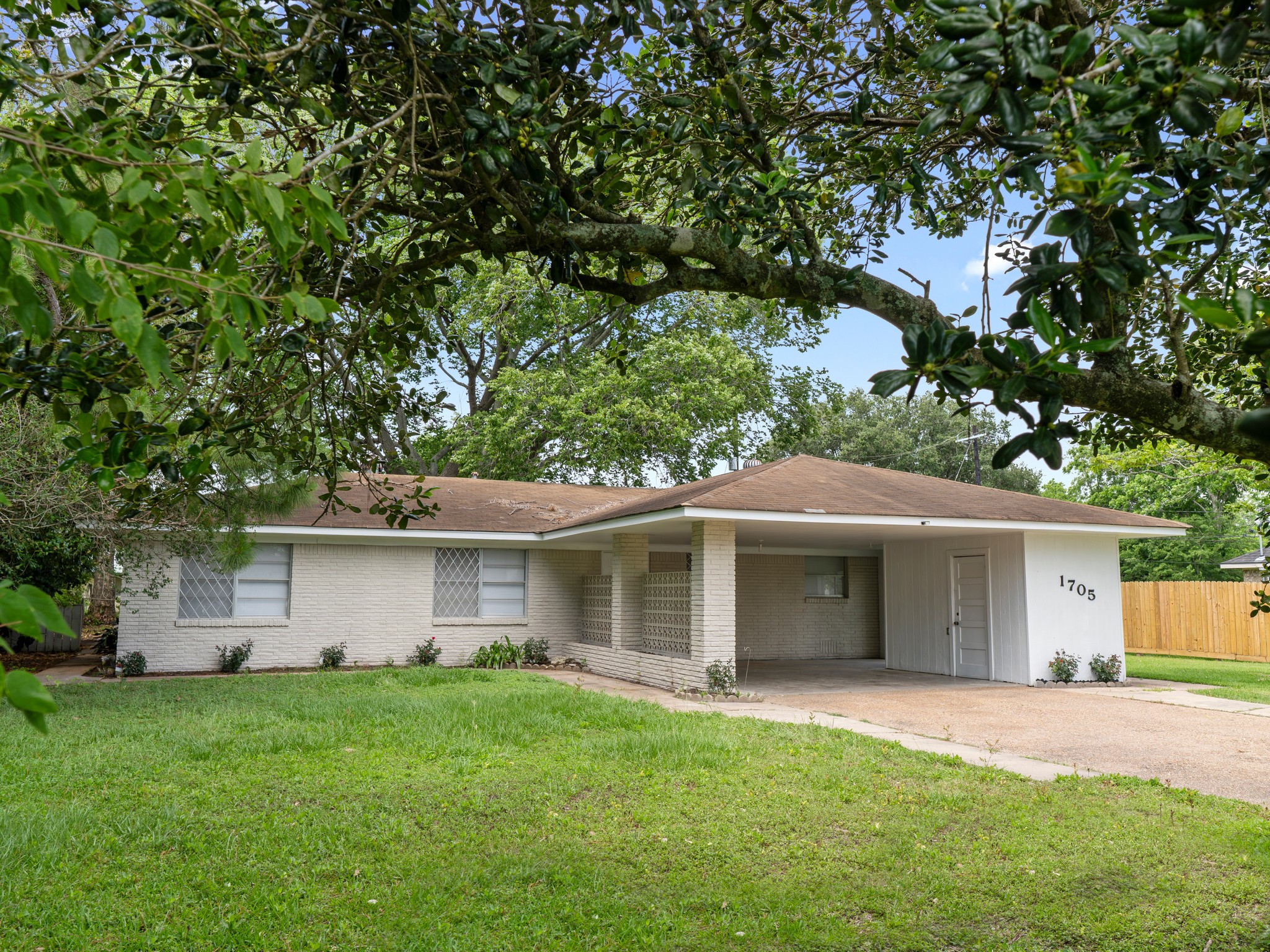 1705 Spruce Street Property Photo 1