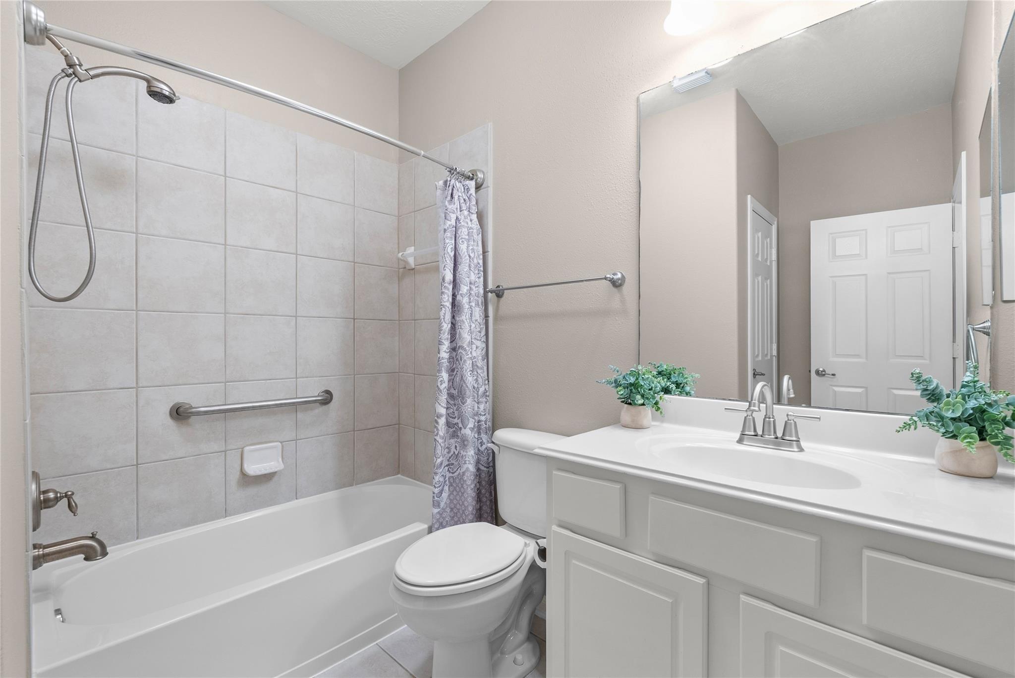 1225 N Riviera Circle, Pearland Tx 77581 Property Photo 24