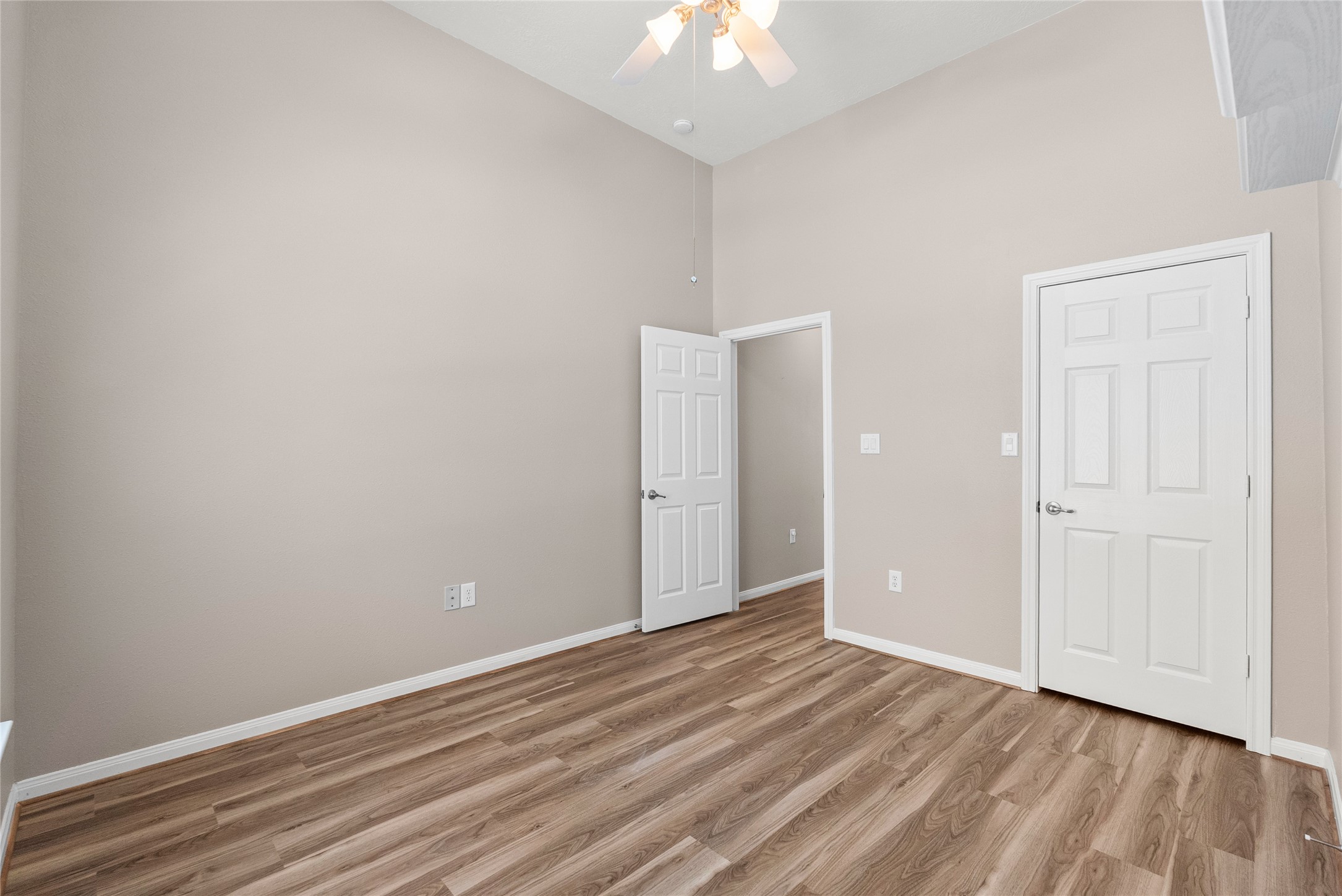 1225 N Riviera Circle Property Photo 28