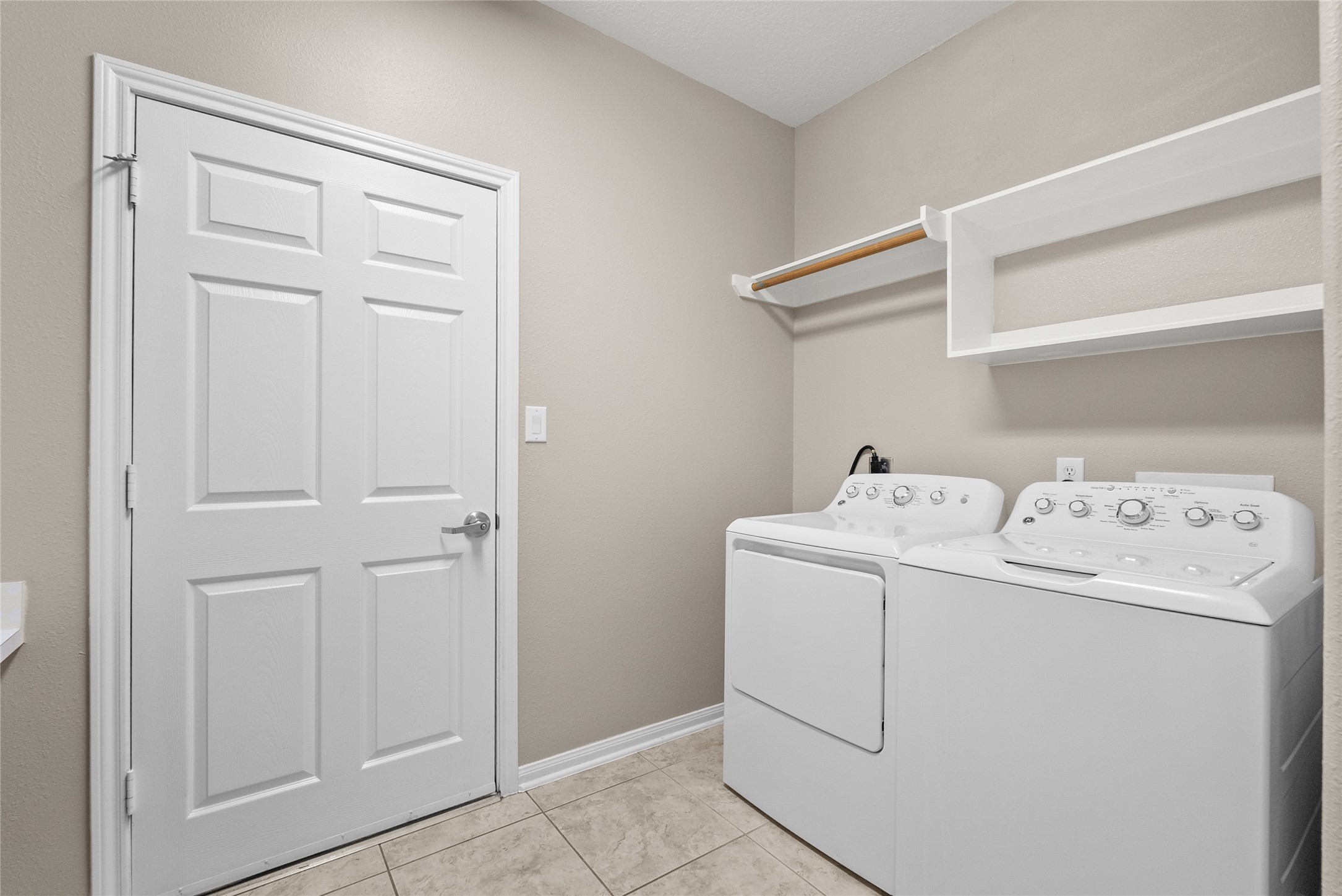 1225 N Riviera Circle Property Photo 31