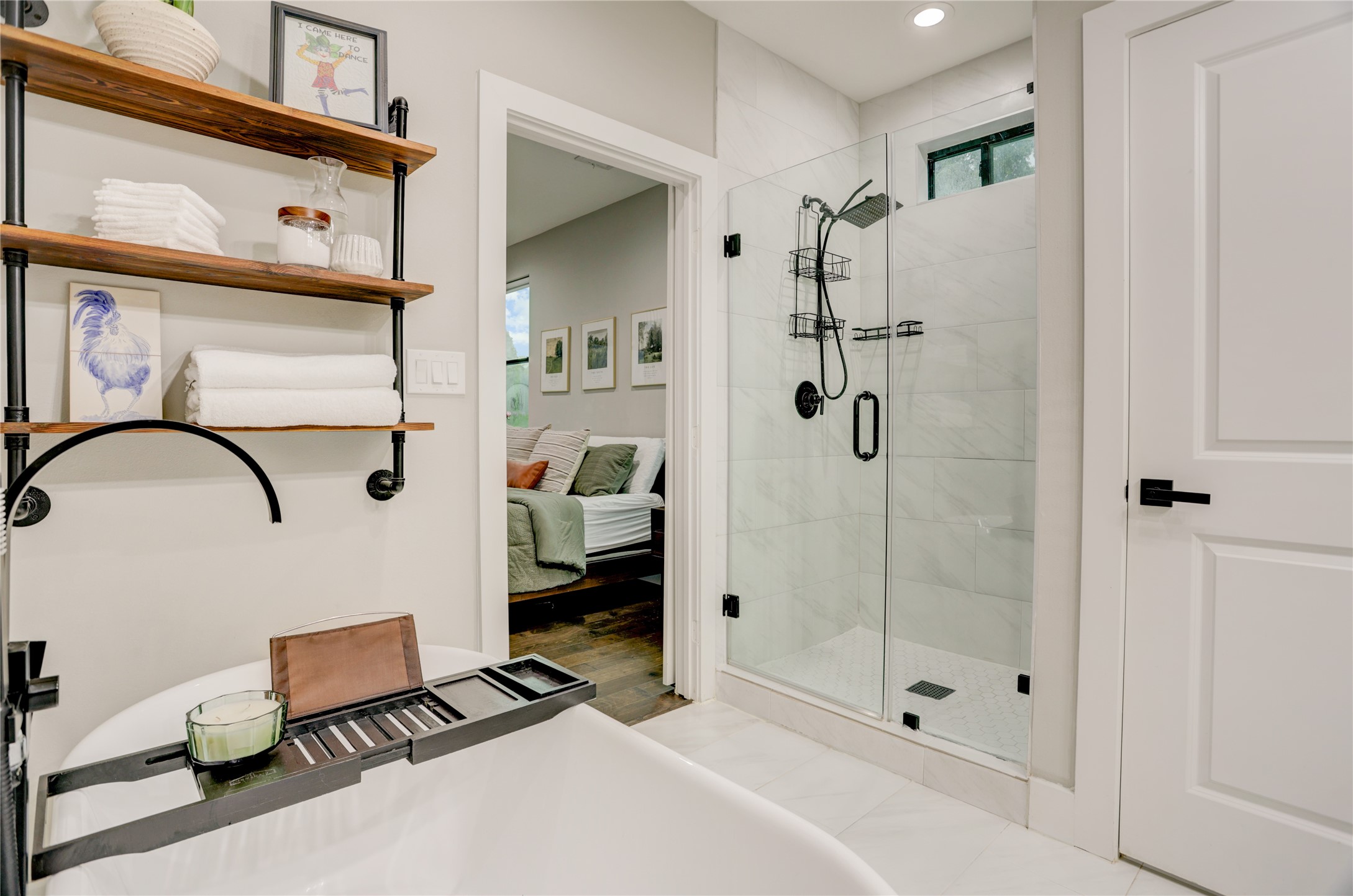 115 E 44th Street Property Photo 15