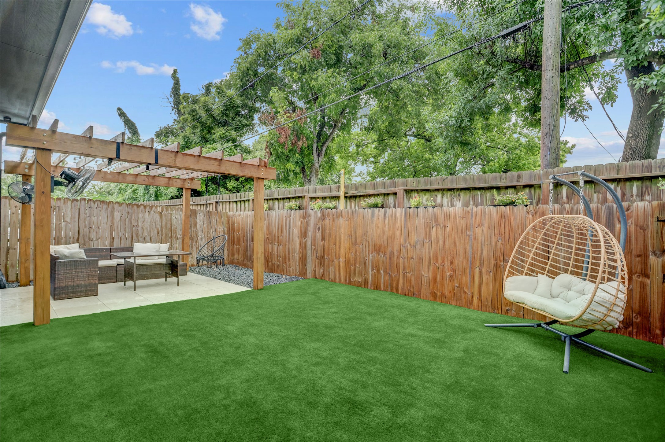 115 E 44th Street Property Photo 20