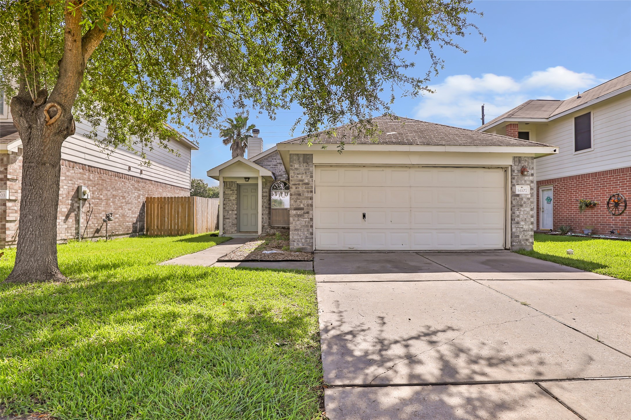 14107 Ballfour Park Lane Property Photo 1