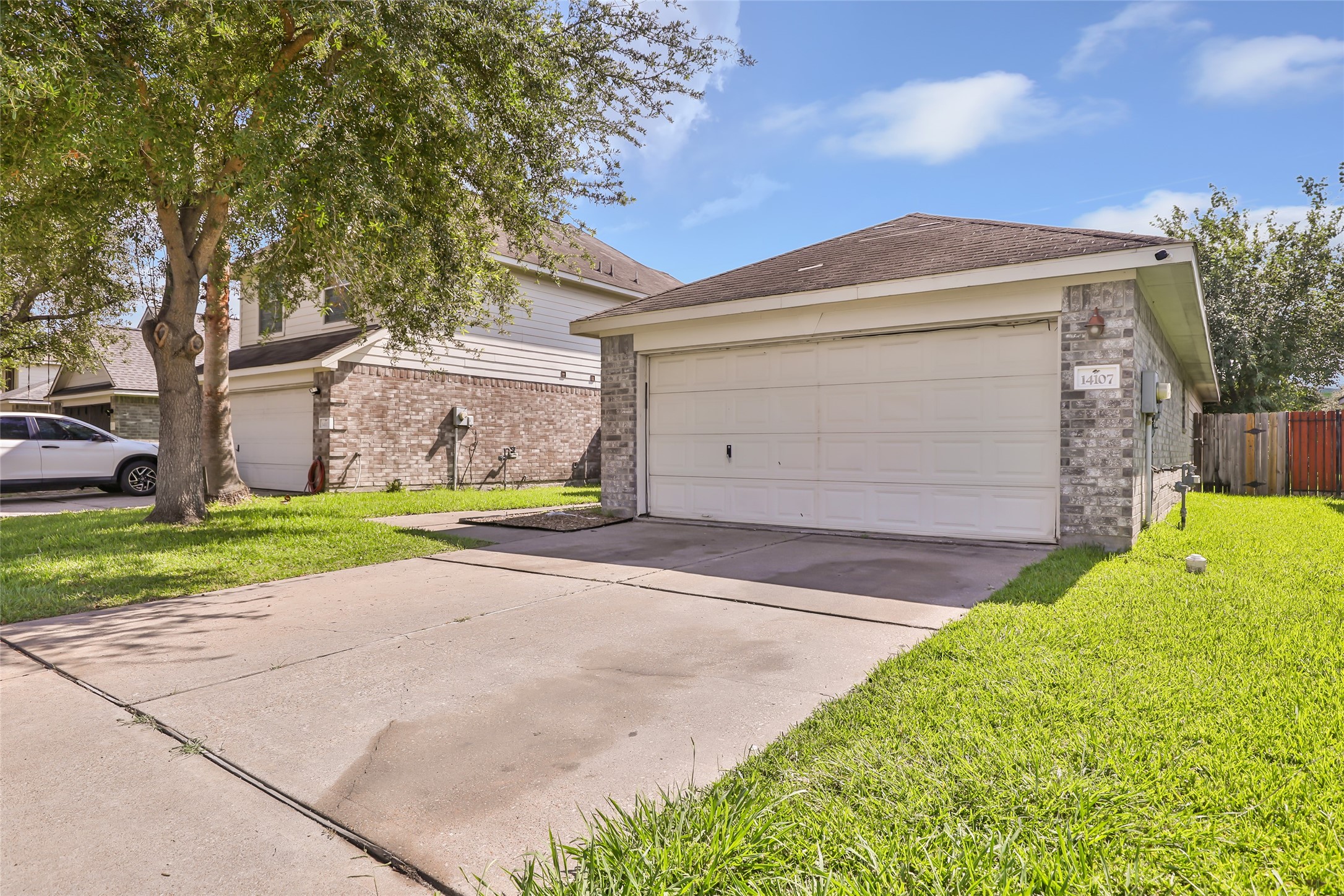14107 Ballfour Park Lane Property Photo 3