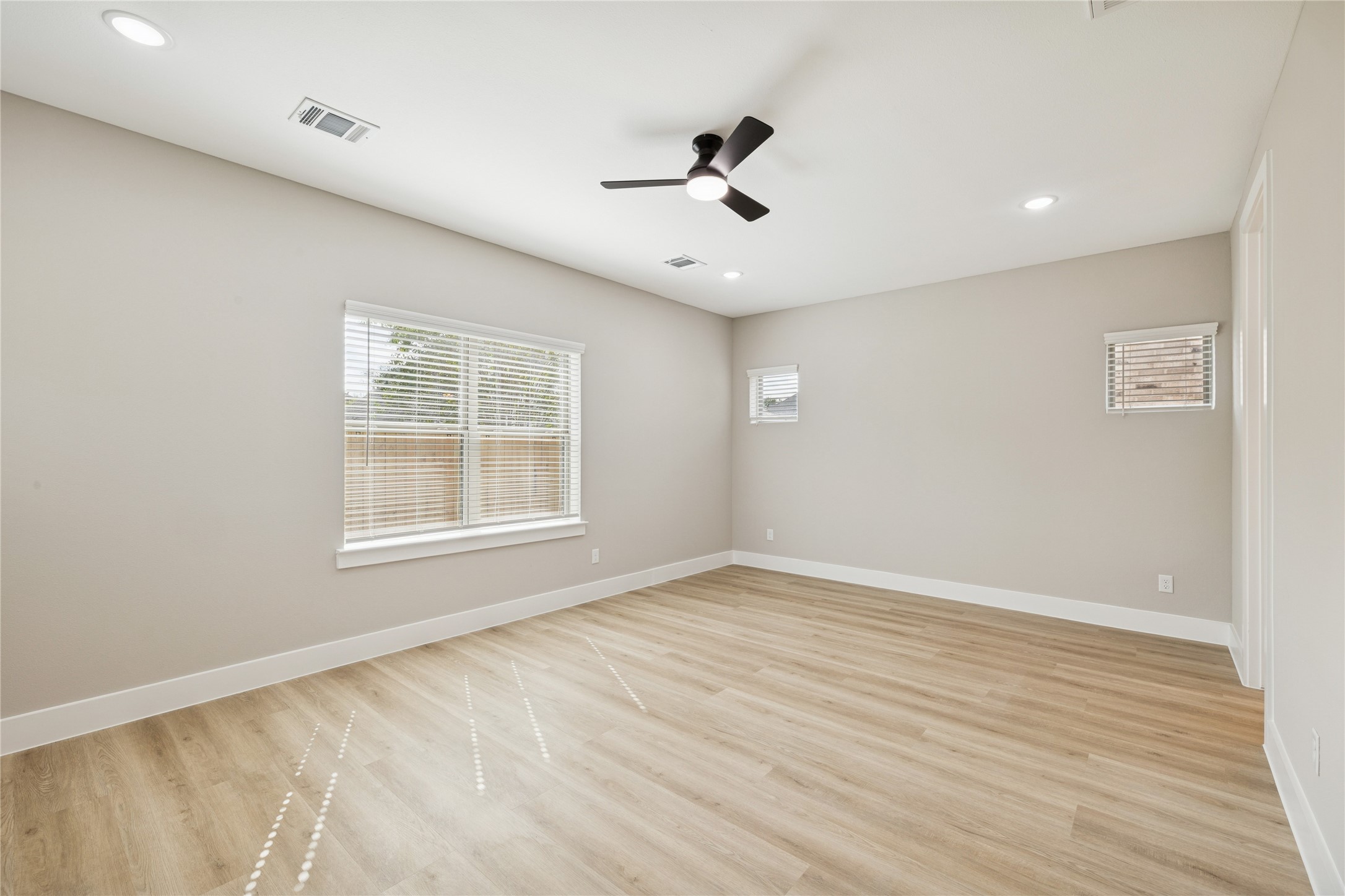 2602 Martinas Ct Property Photo 11