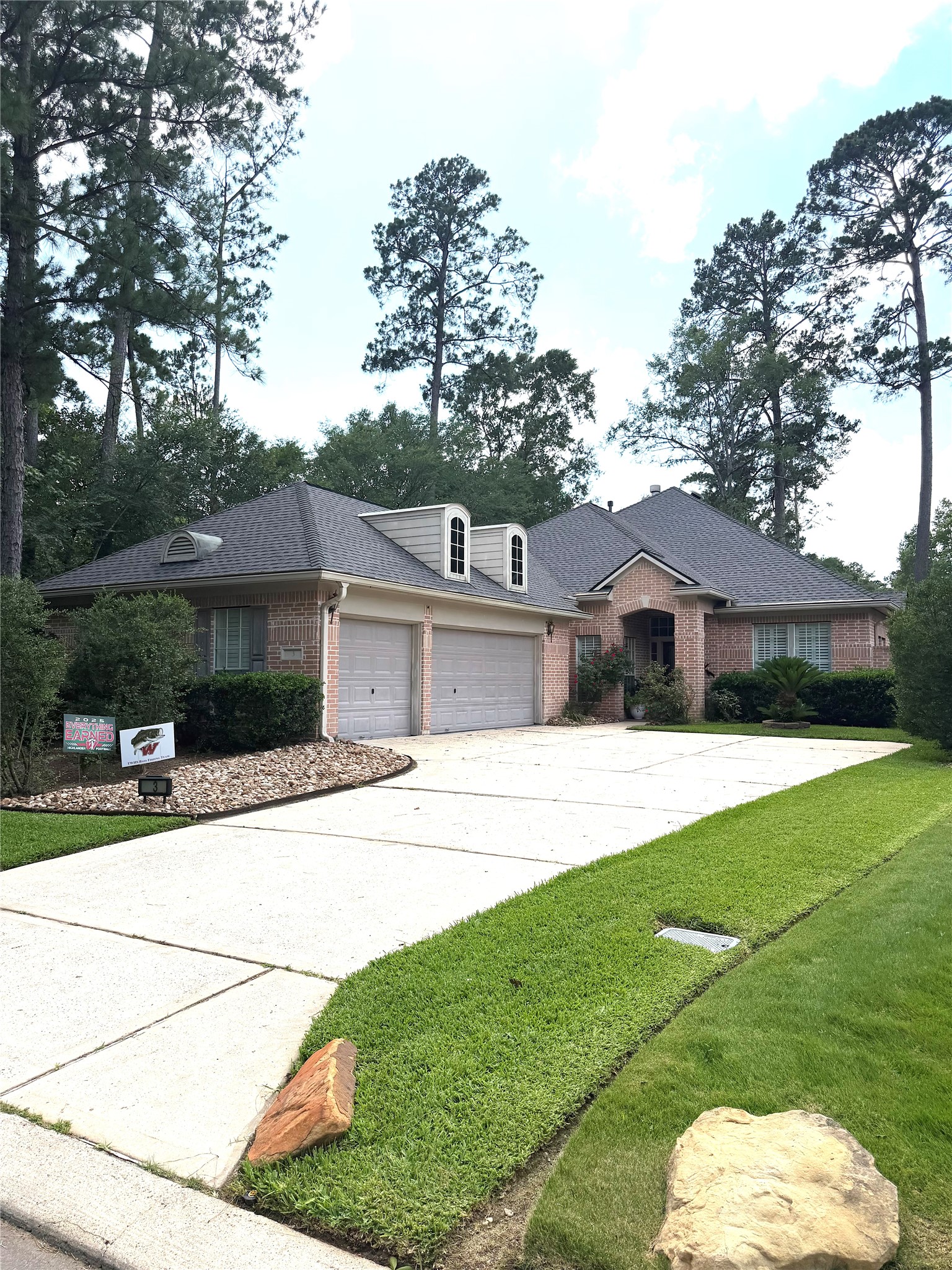 3 Rockledge Drive Property Photo 1