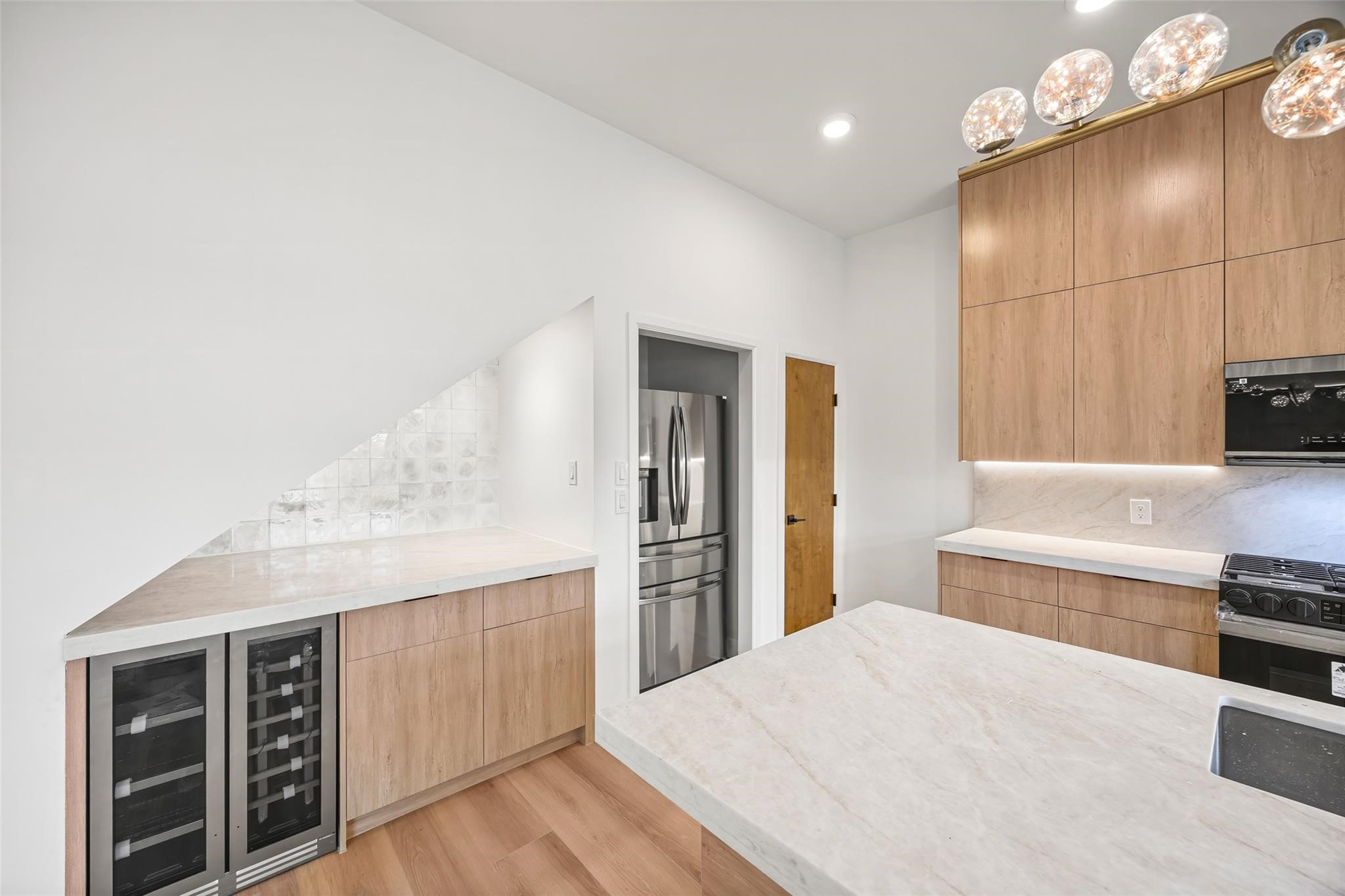 2021 Wilburforce Street W Property Photo 29