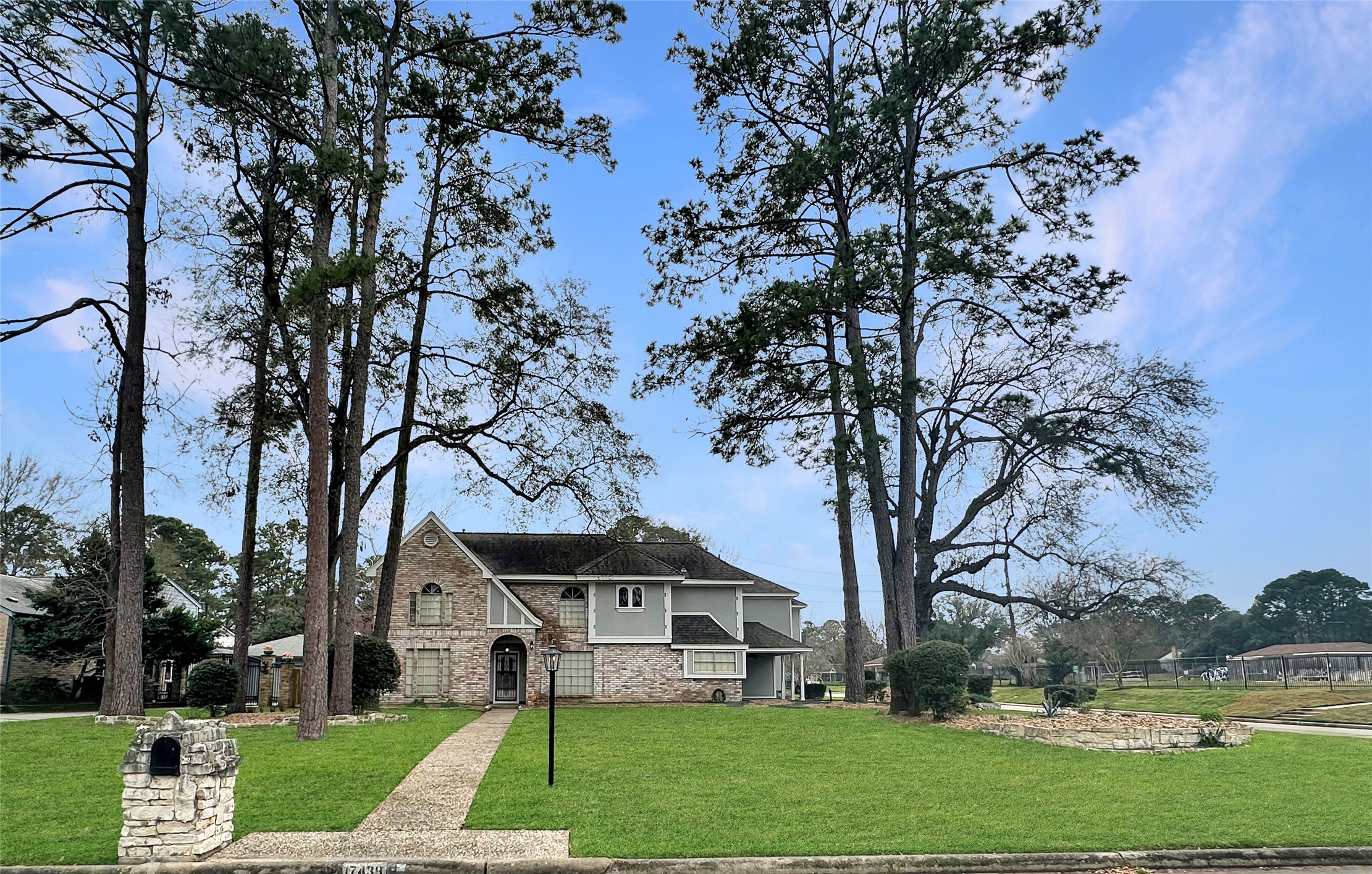 17439 Fairway Oaks Drive Property Photo 1
