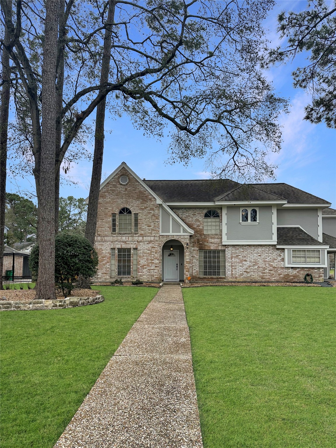 17439 Fairway Oaks Drive Property Photo 2