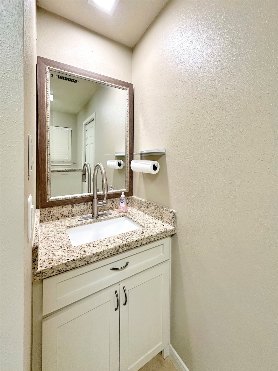 17439 Fairway Oaks Drive Property Photo 38
