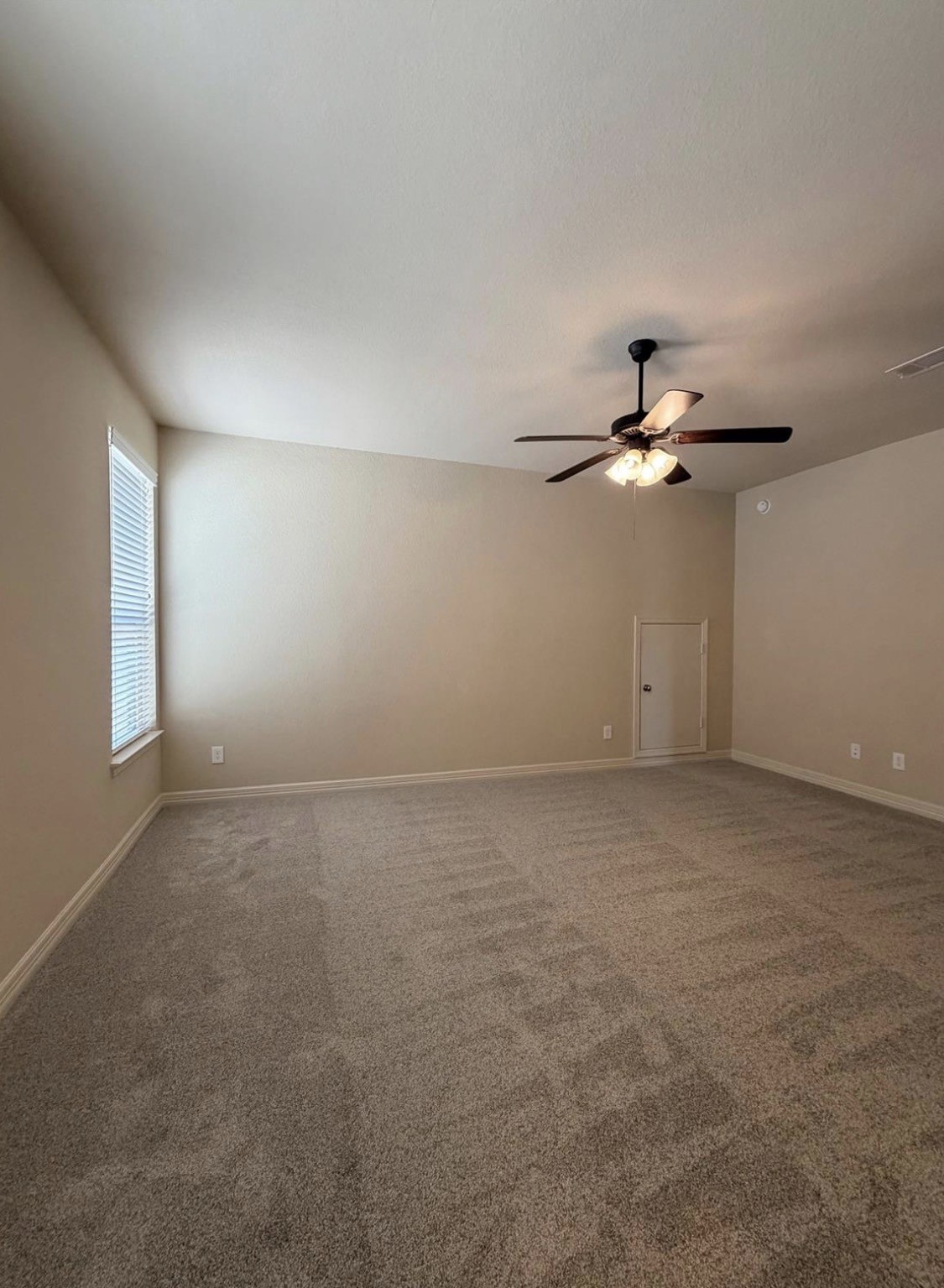 5423 Lachlan Springs Lane Property Photo 34