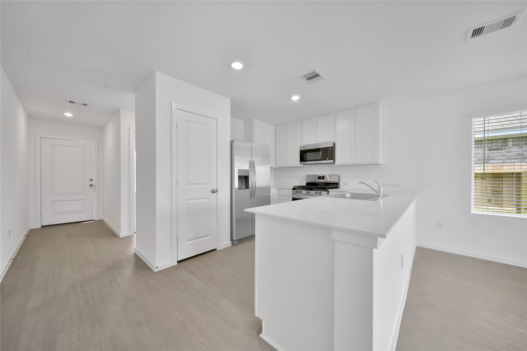 16510 Ithaca Pheasant Drive Property Photo 6