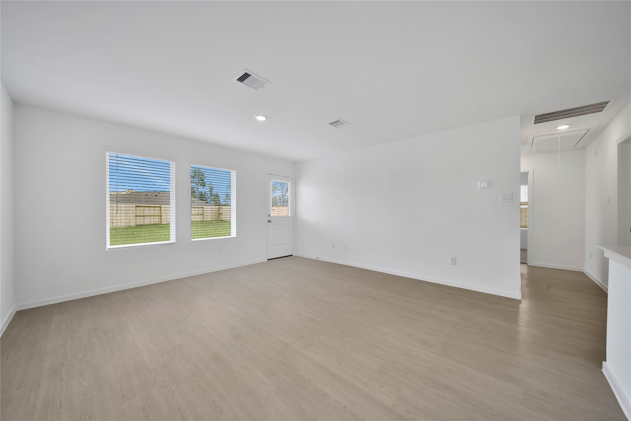 16510 Ithaca Pheasant Drive Property Photo 9