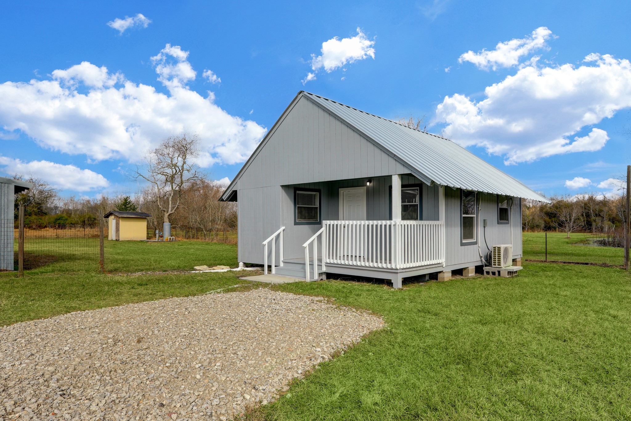5806-a S Highway 35 Property Photo 1