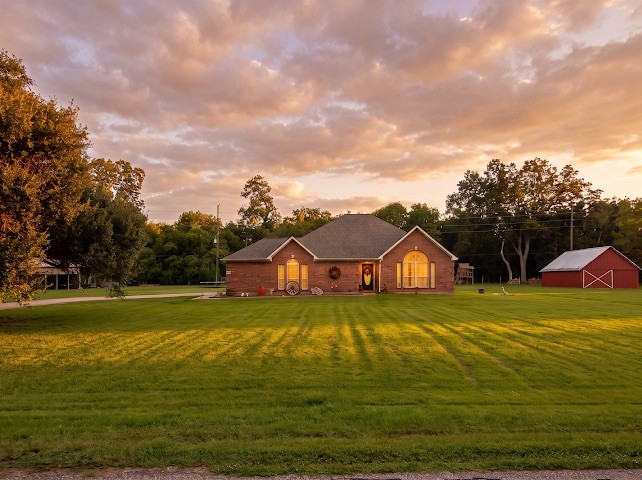 1114 Wagon Road Property Photo 1