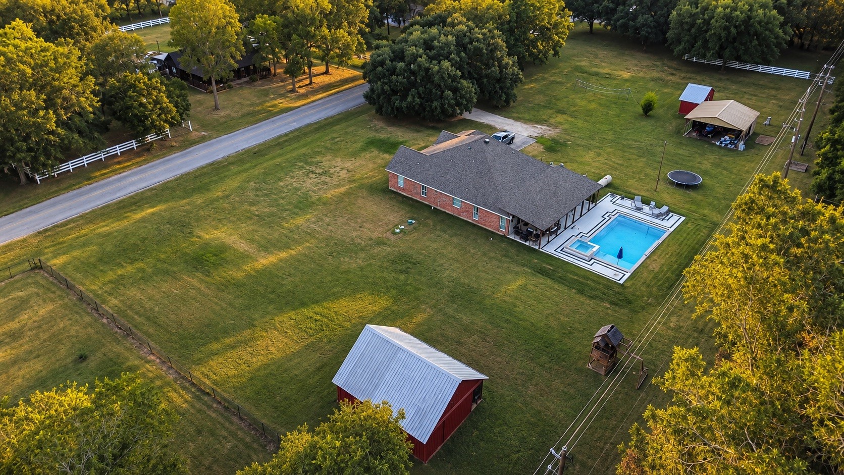 1114 Wagon Road Property Photo 16