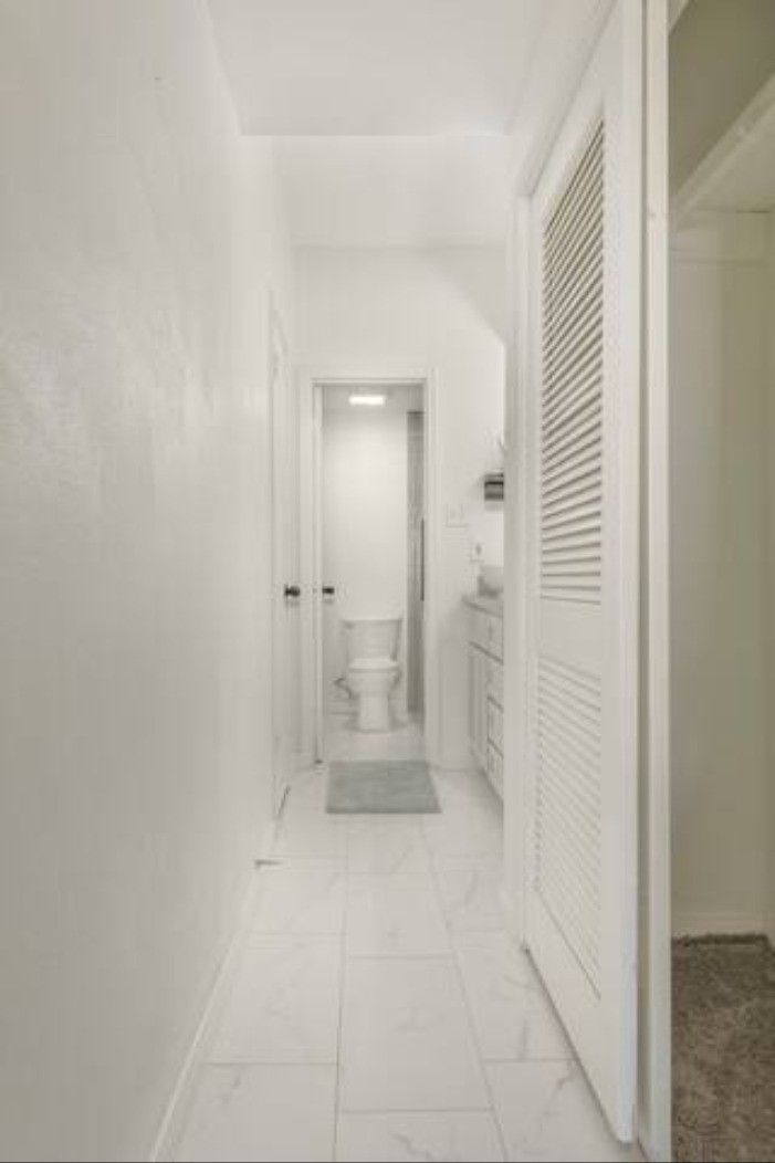 2100 Tanglewilde Street 77 Property Photo 30
