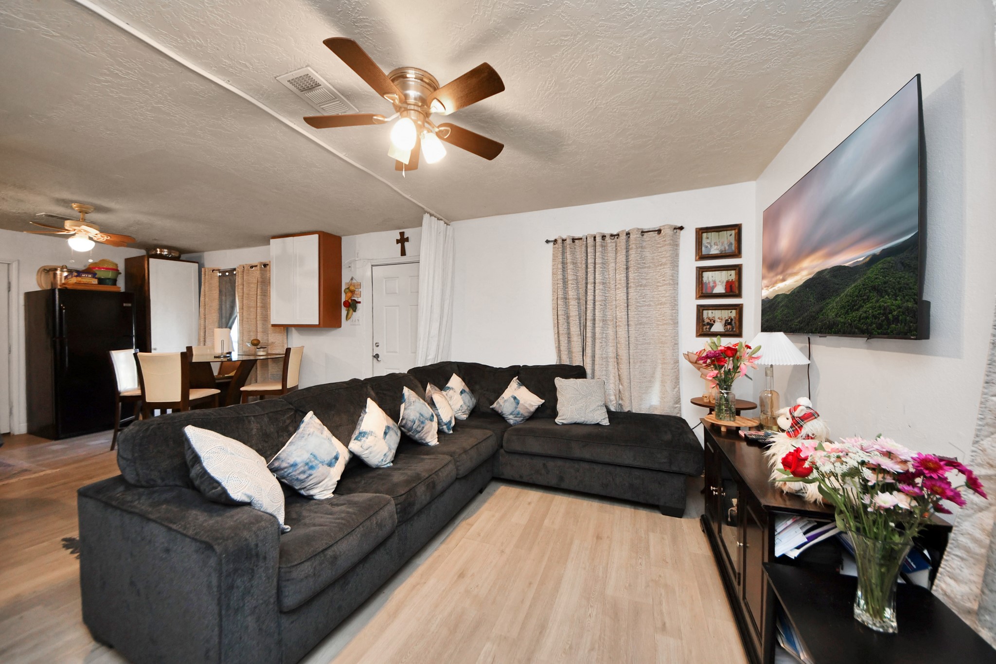4926 Van Fleet Street Property Photo