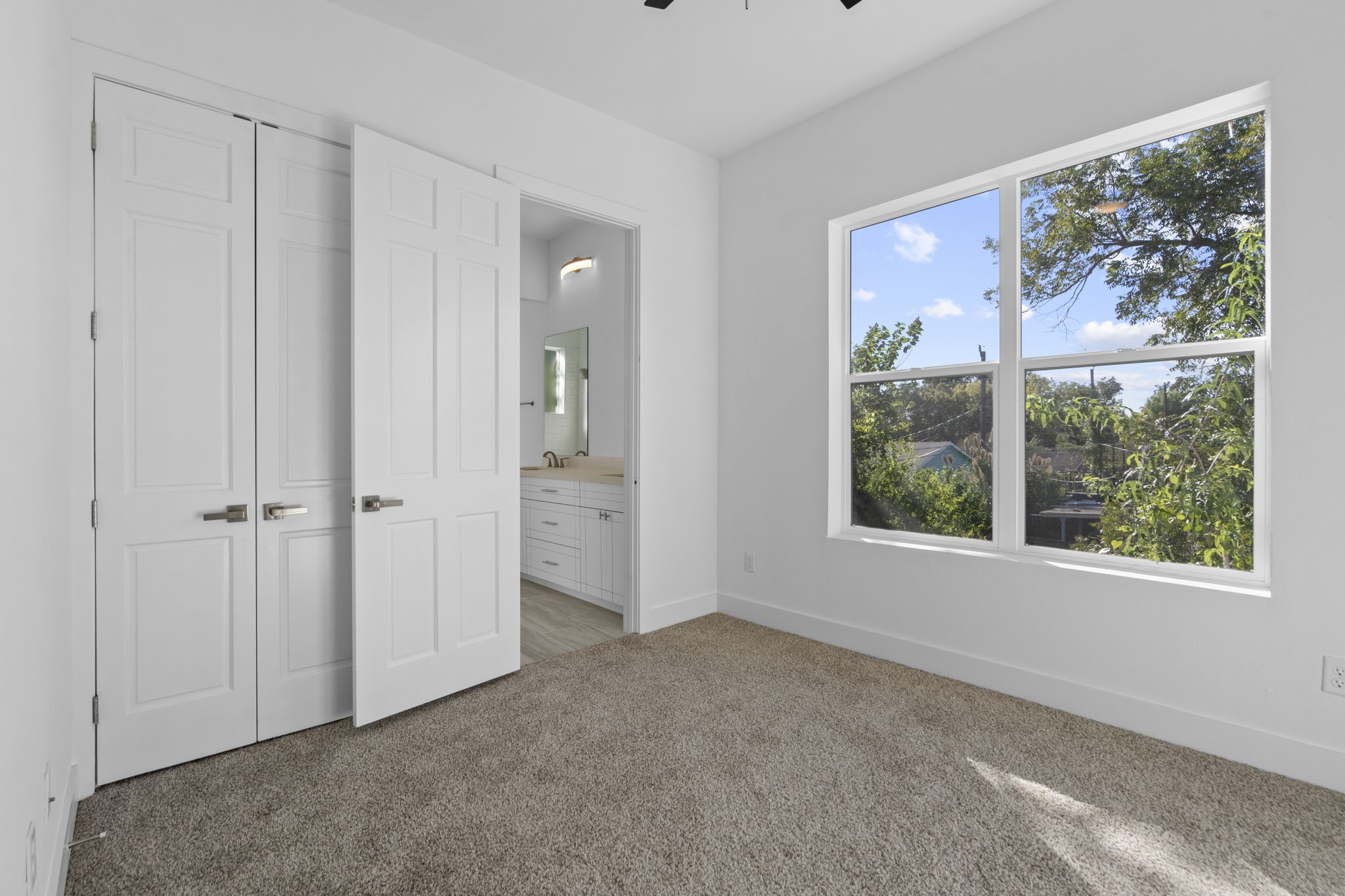 2022 Thonig Road A Property Photo 10
