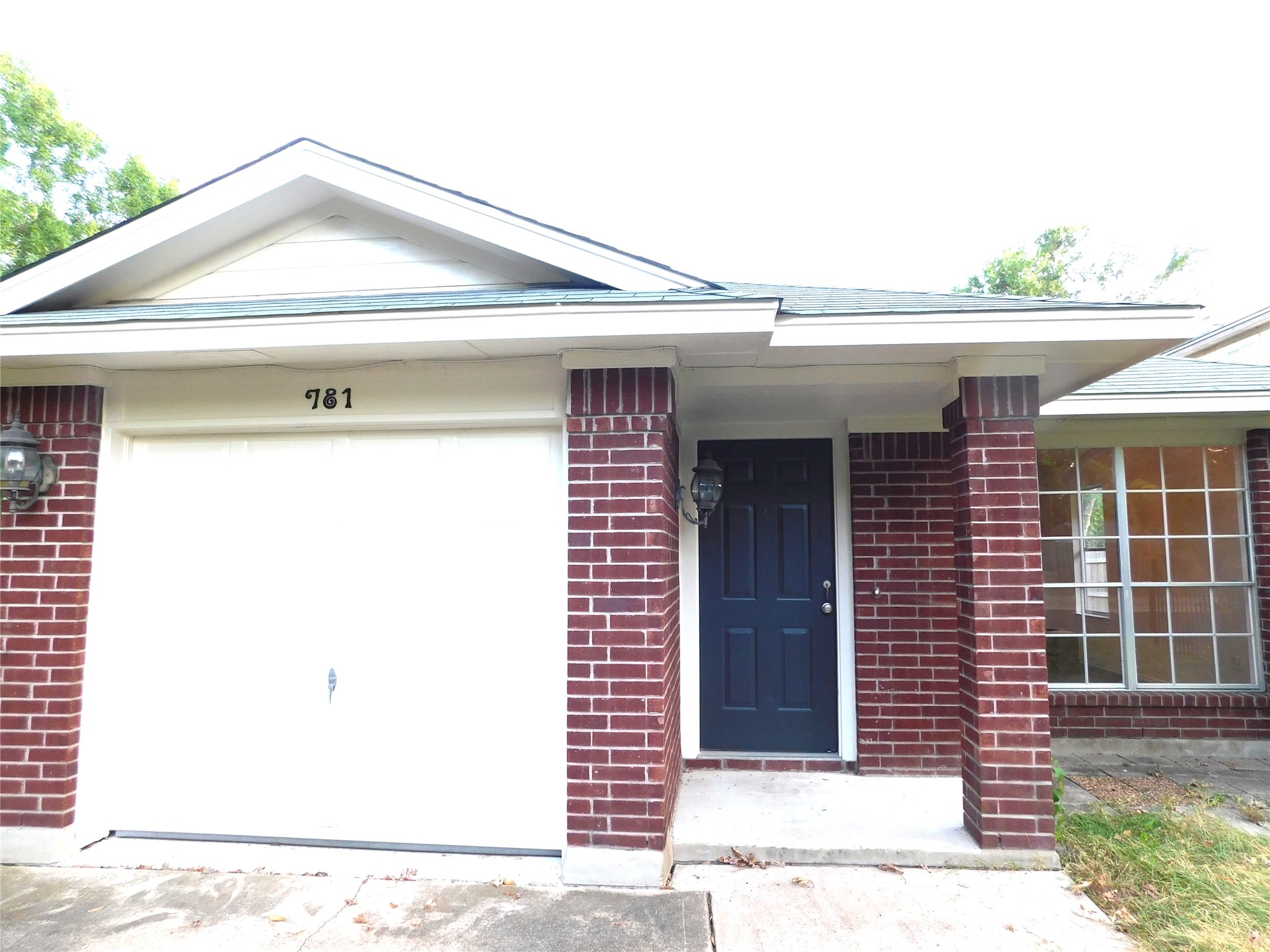 781 Latteridge Drive Property Photo 1