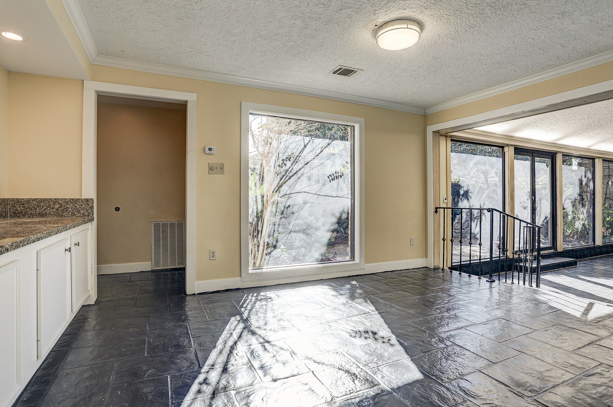 5203 Braesvalley Drive Property Photo 10