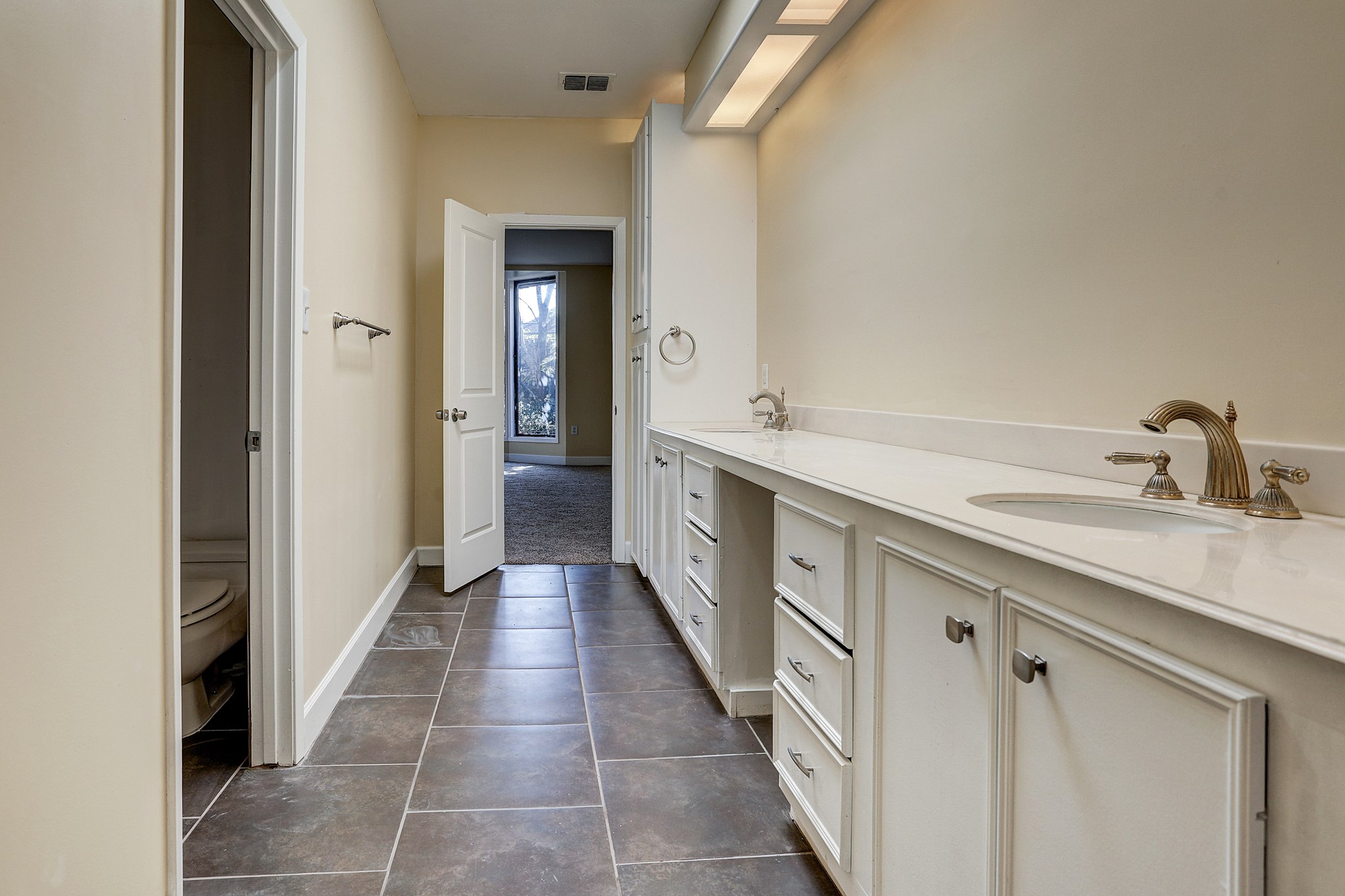 5203 Braesvalley Drive Property Photo 27