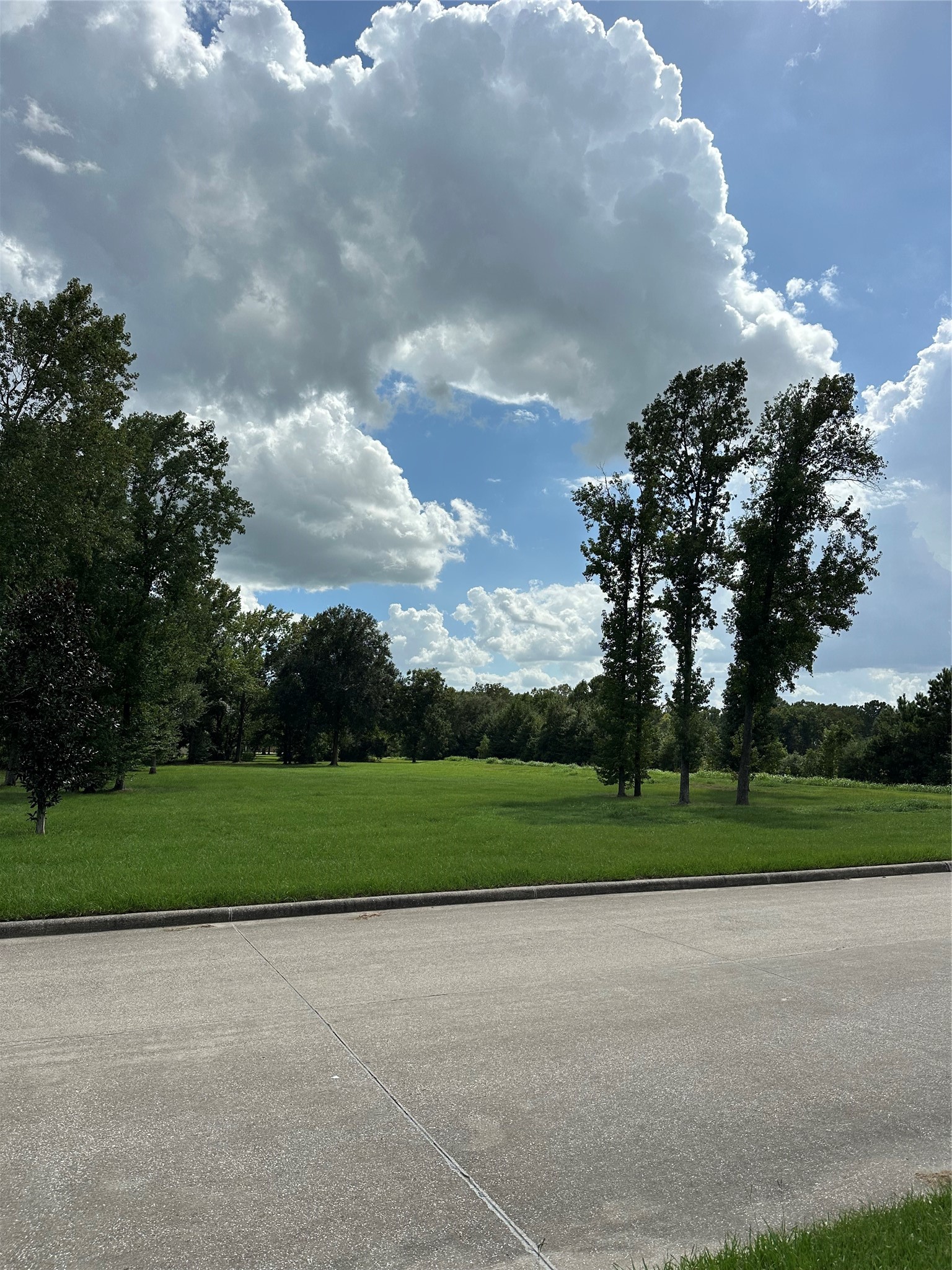 1 Lovers Lane Property Photo 4