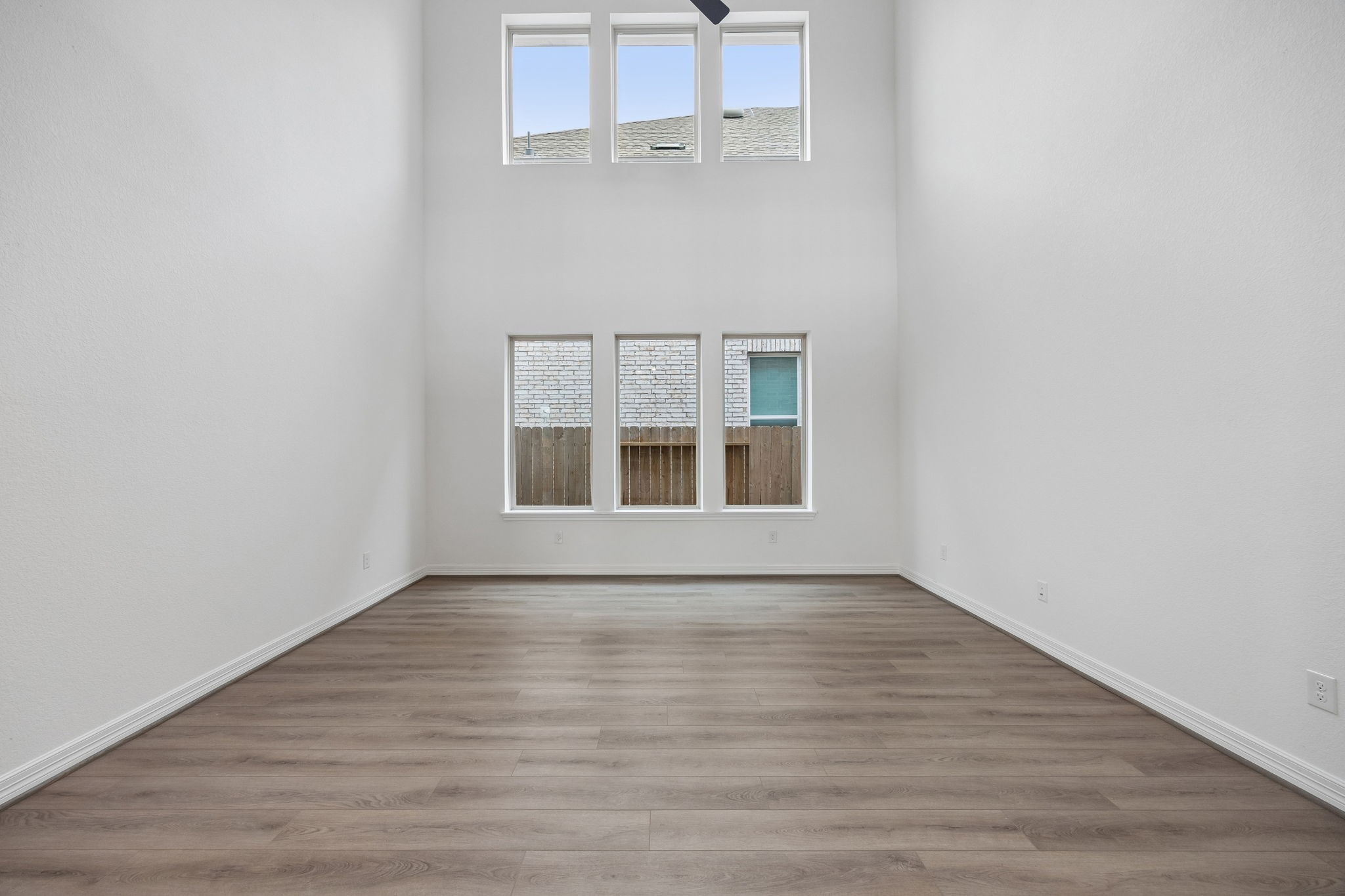 23619 Red Rowan Lane Property Photo 10