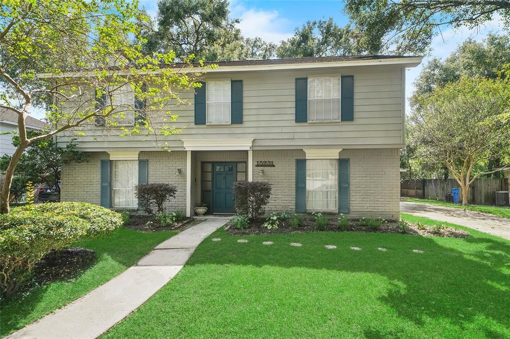 15231 Falling Creek Drive Property Photo 1