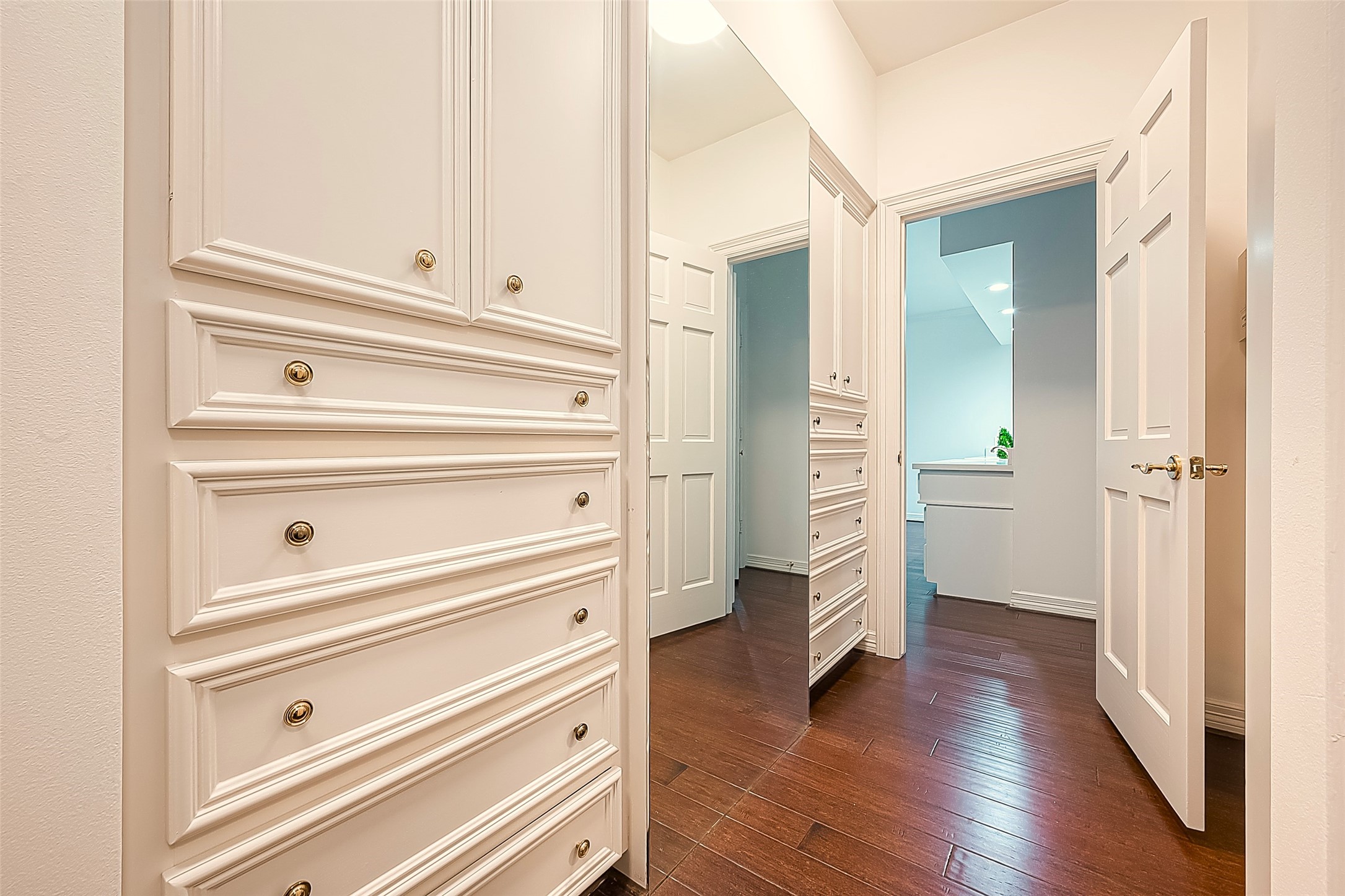 983 S Post Oak Lane Property Photo 37