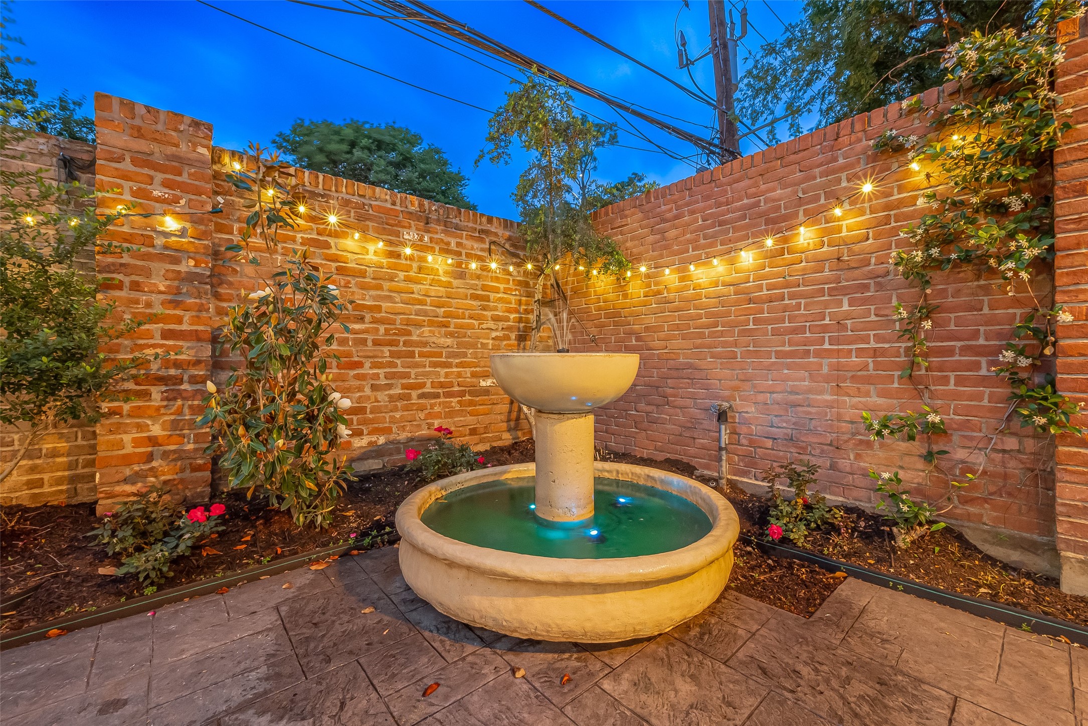 983 S Post Oak Lane Property Photo 47