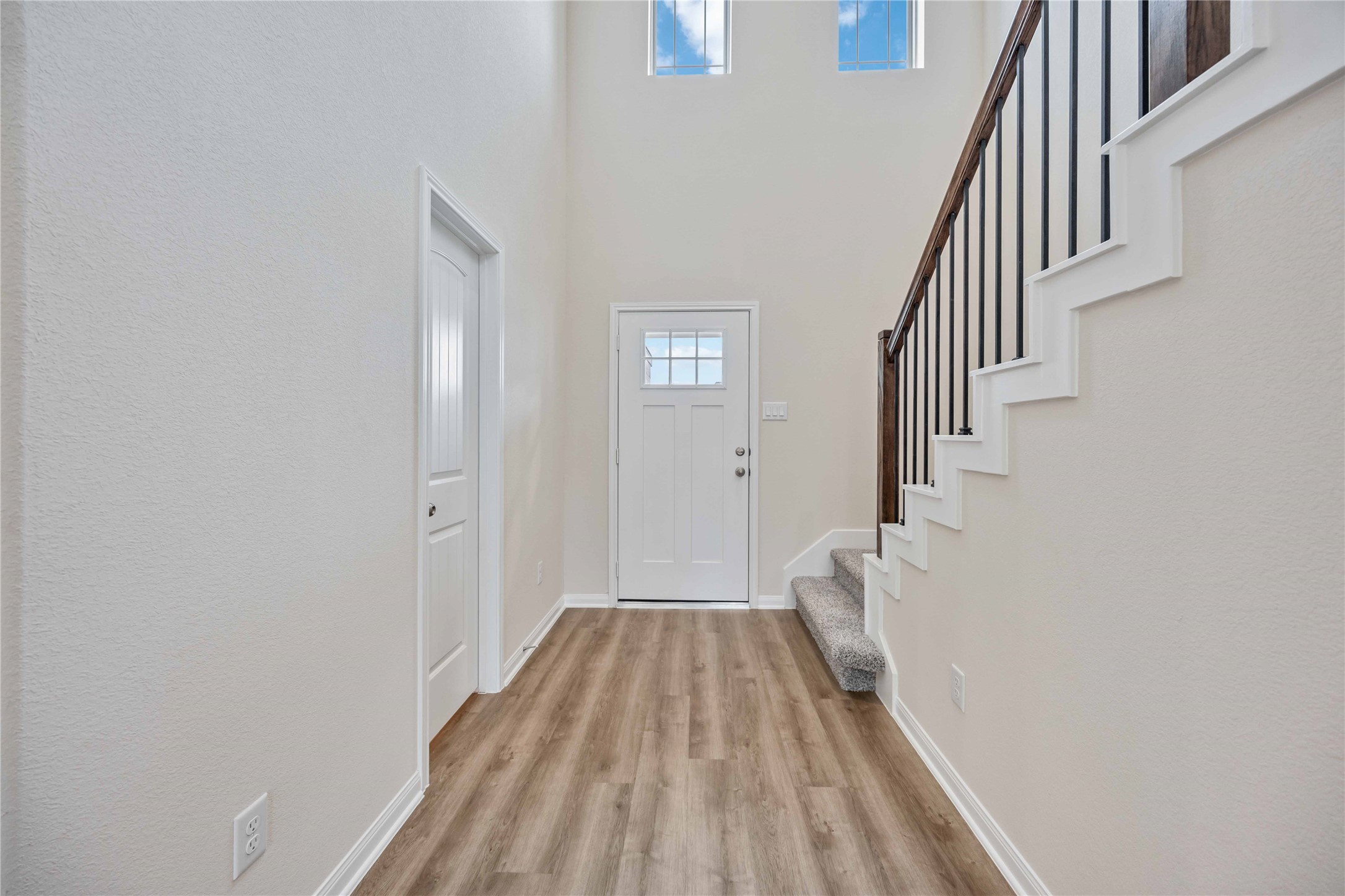5304 Basquiat Drive Property Photo 3