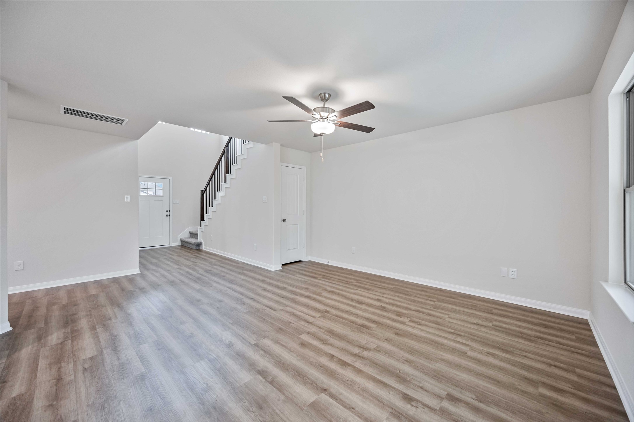5304 Basquiat Drive Property Photo 4