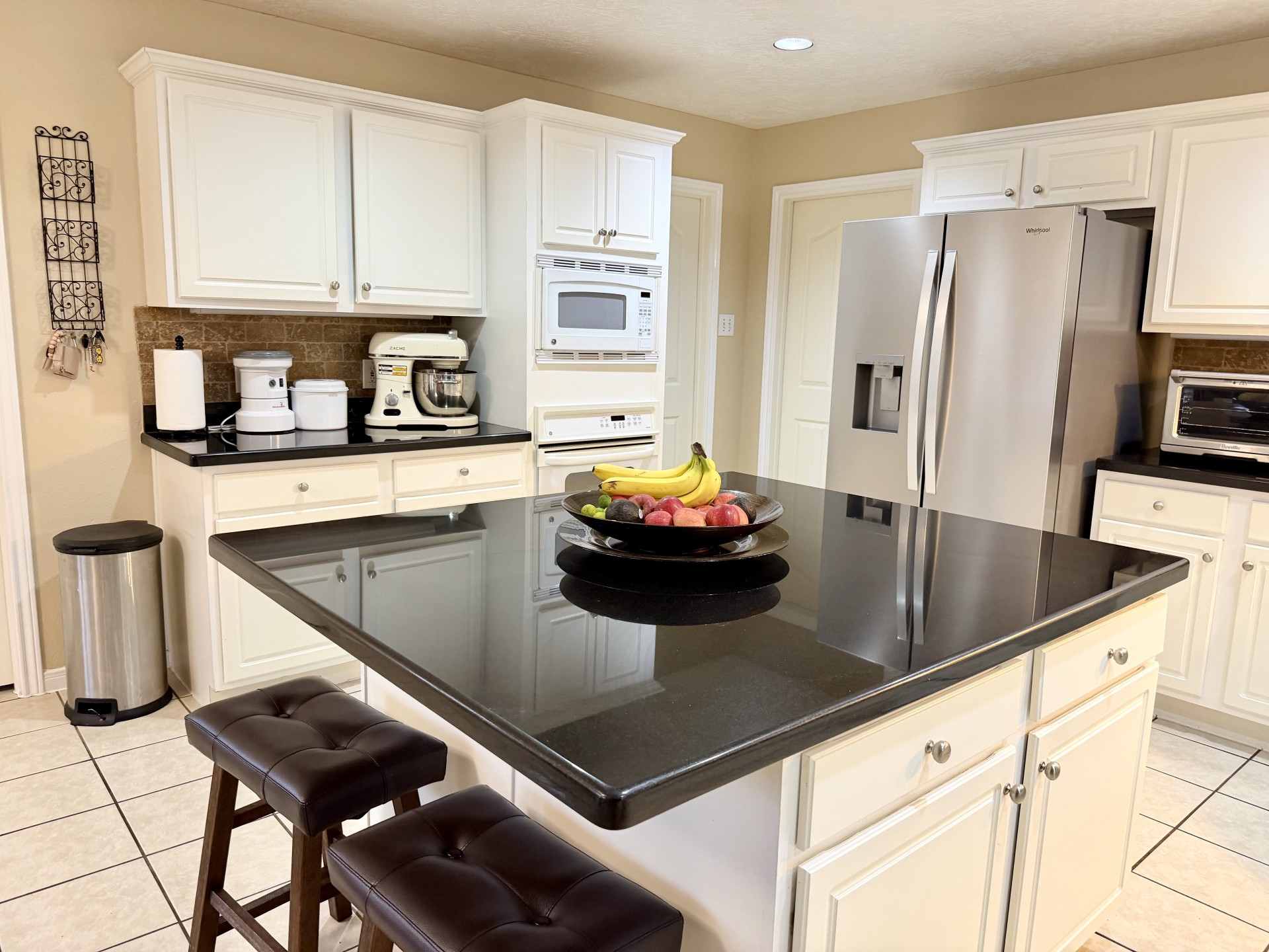 3530 Dry Creek Drive Property Photo 4