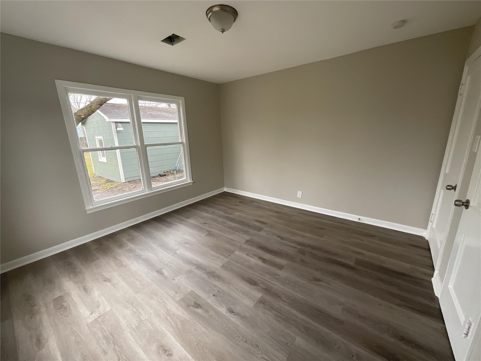 302 S 5th Street Property Photo 14