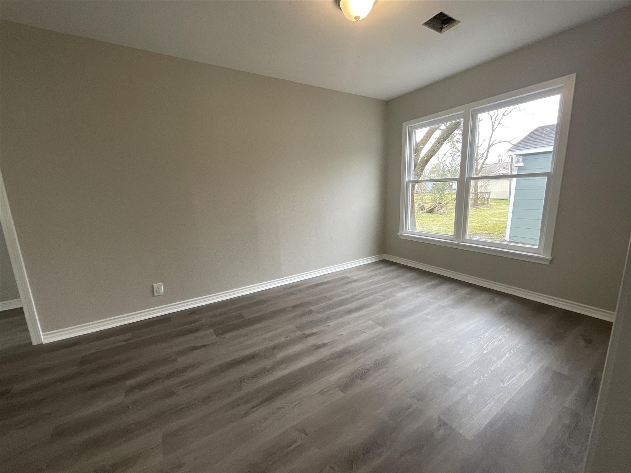 302 S 5th Street Property Photo 17