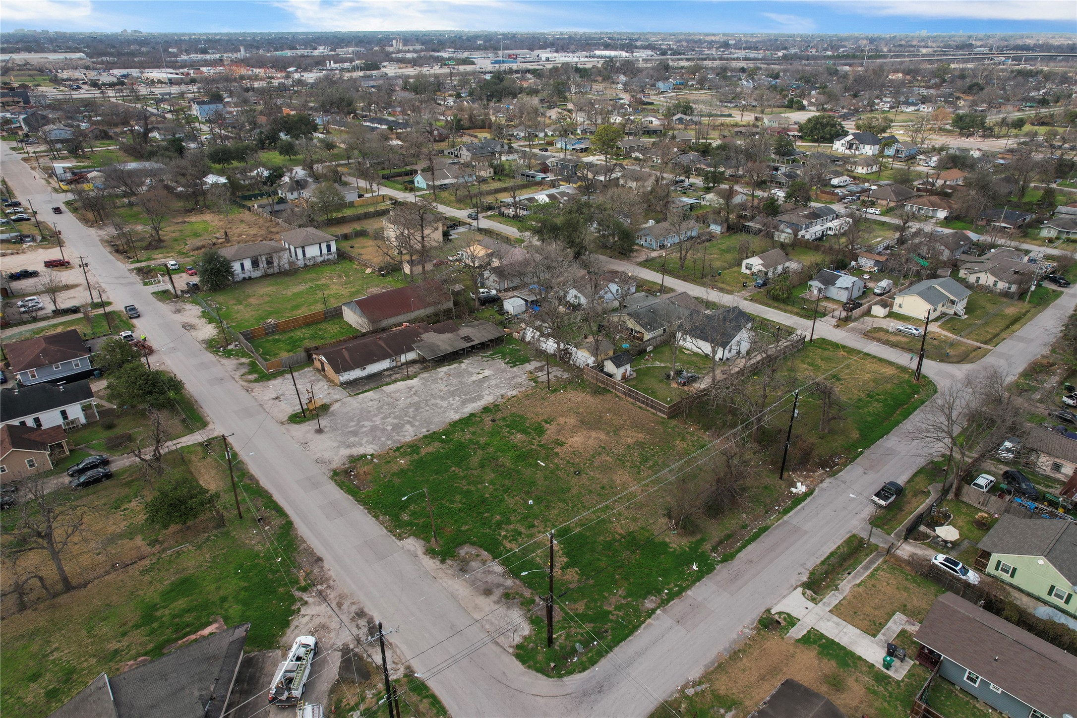 3813 Crane Street Property Photo 4