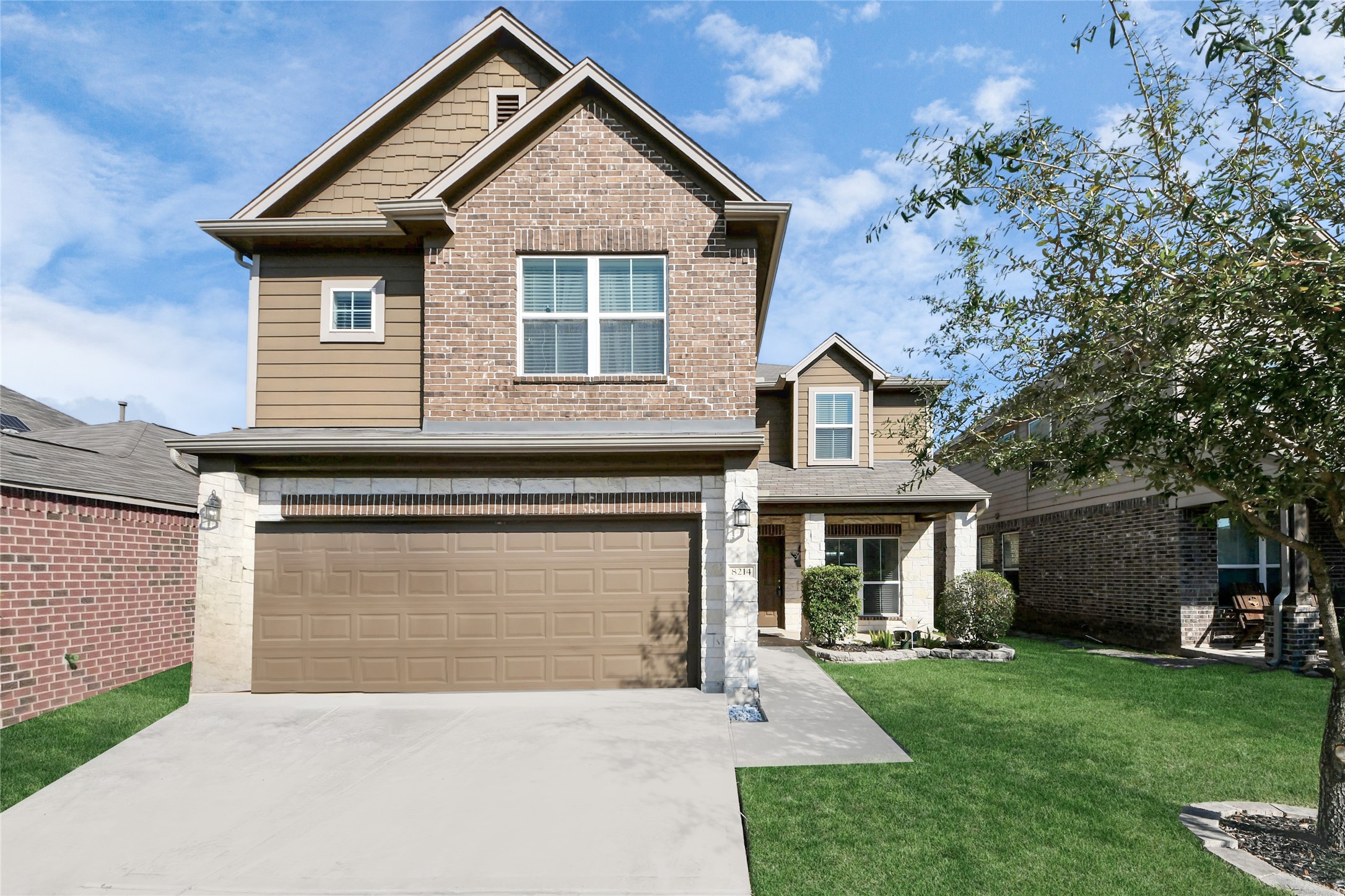 8214 Pastel Dawn Trace Property Photo 1