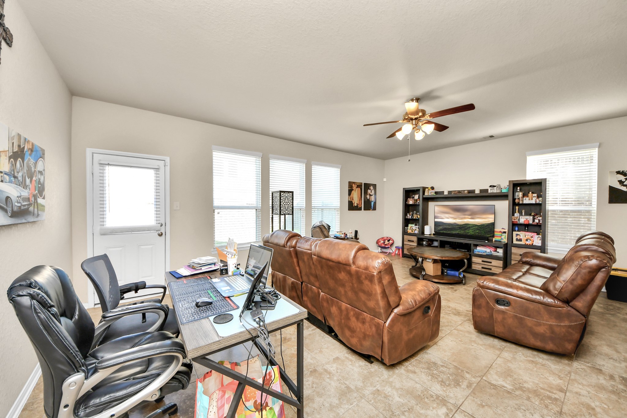 8214 Pastel Dawn Trace Property Photo 12