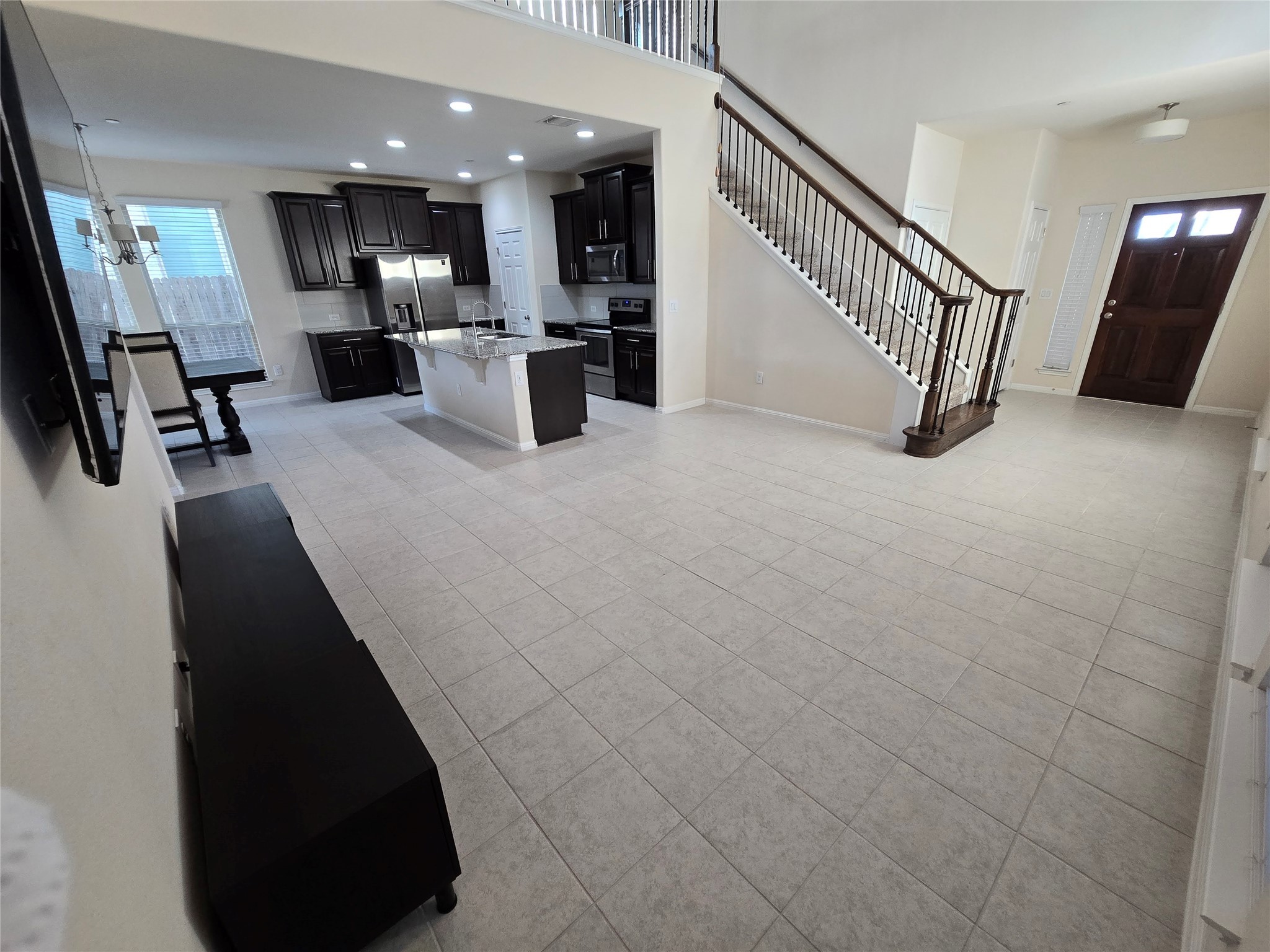 3240 E Whitestone Boulevard 49 Property Photo 5