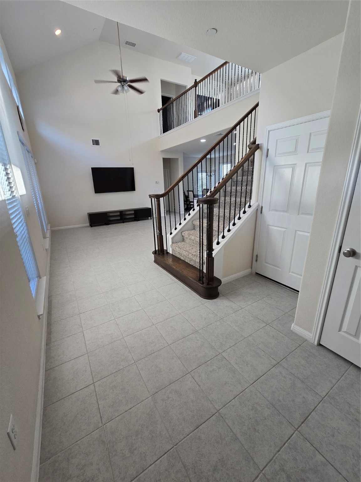 3240 E Whitestone Boulevard 49 Property Photo 16