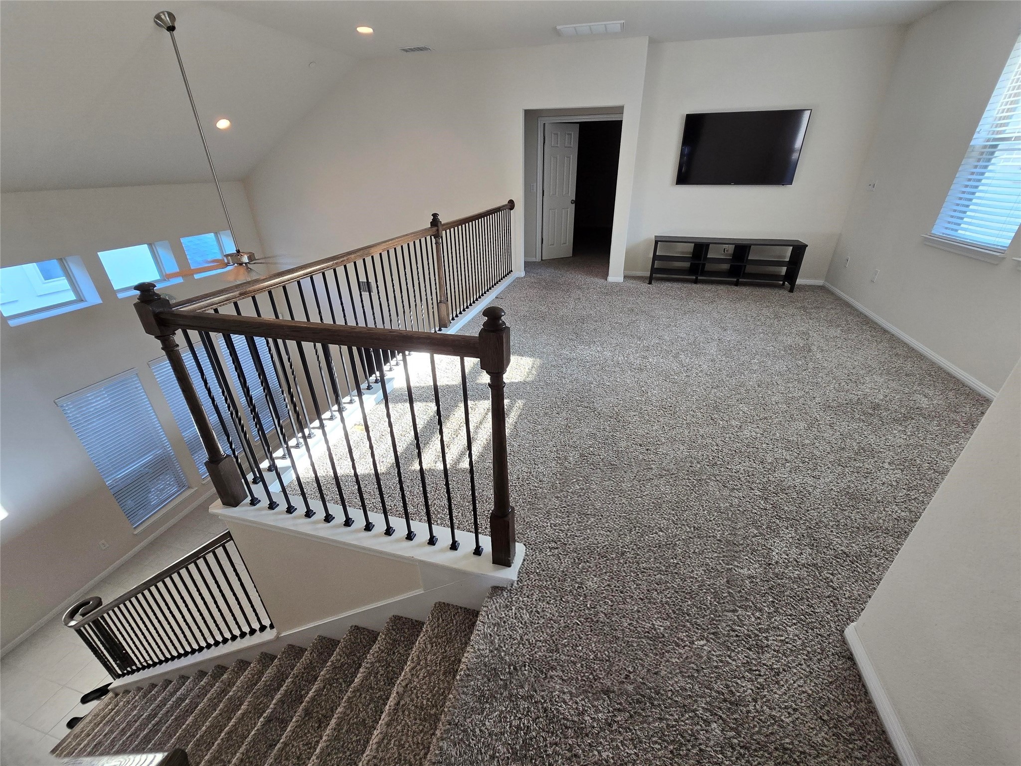 3240 E Whitestone Boulevard 49 Property Photo 17