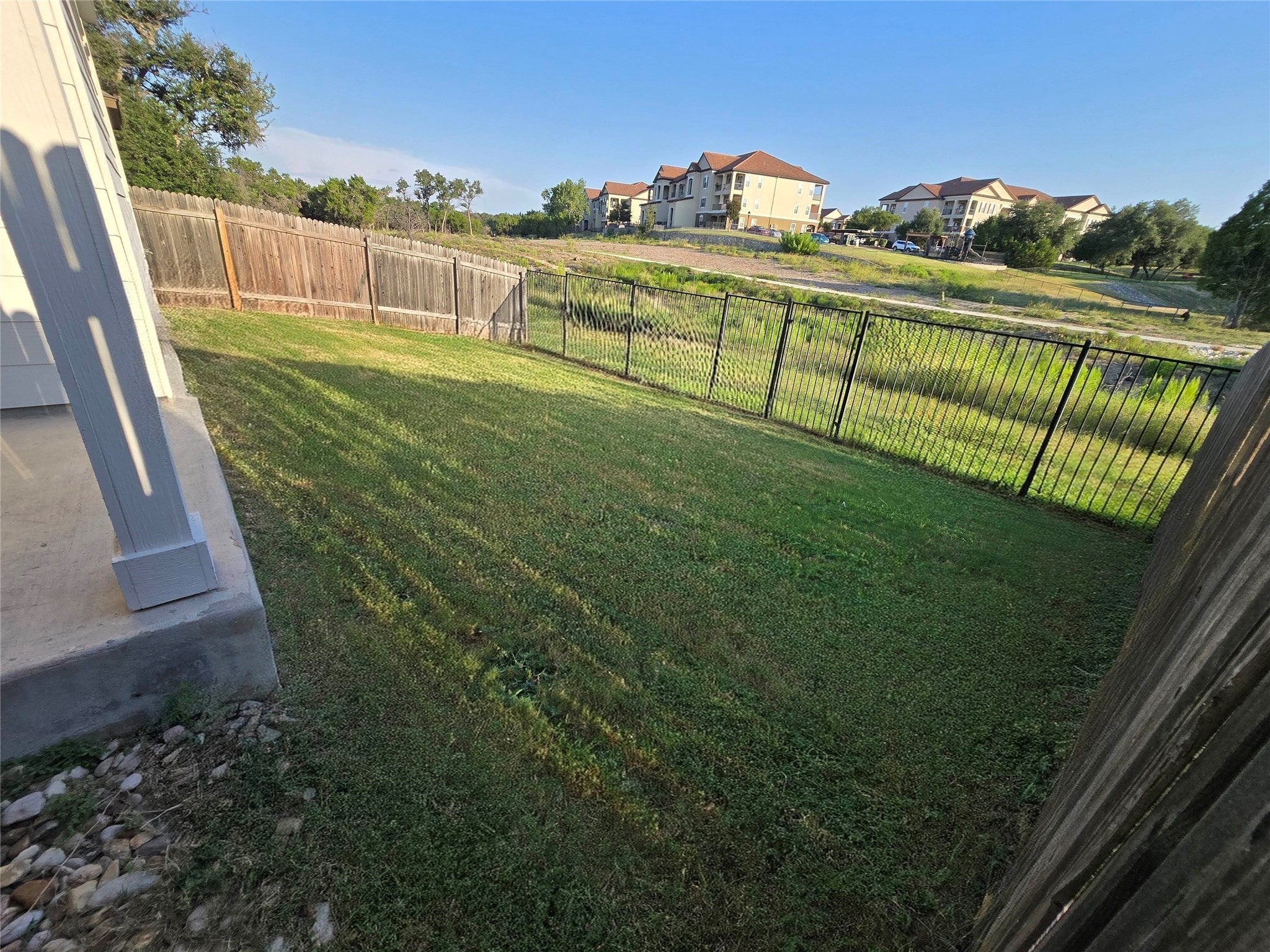 3240 E Whitestone Boulevard 49 Property Photo 31