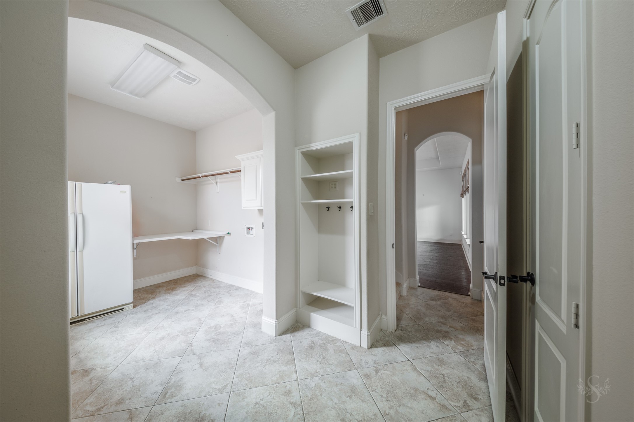 6114 Pepper Trail Lane Property Photo 14