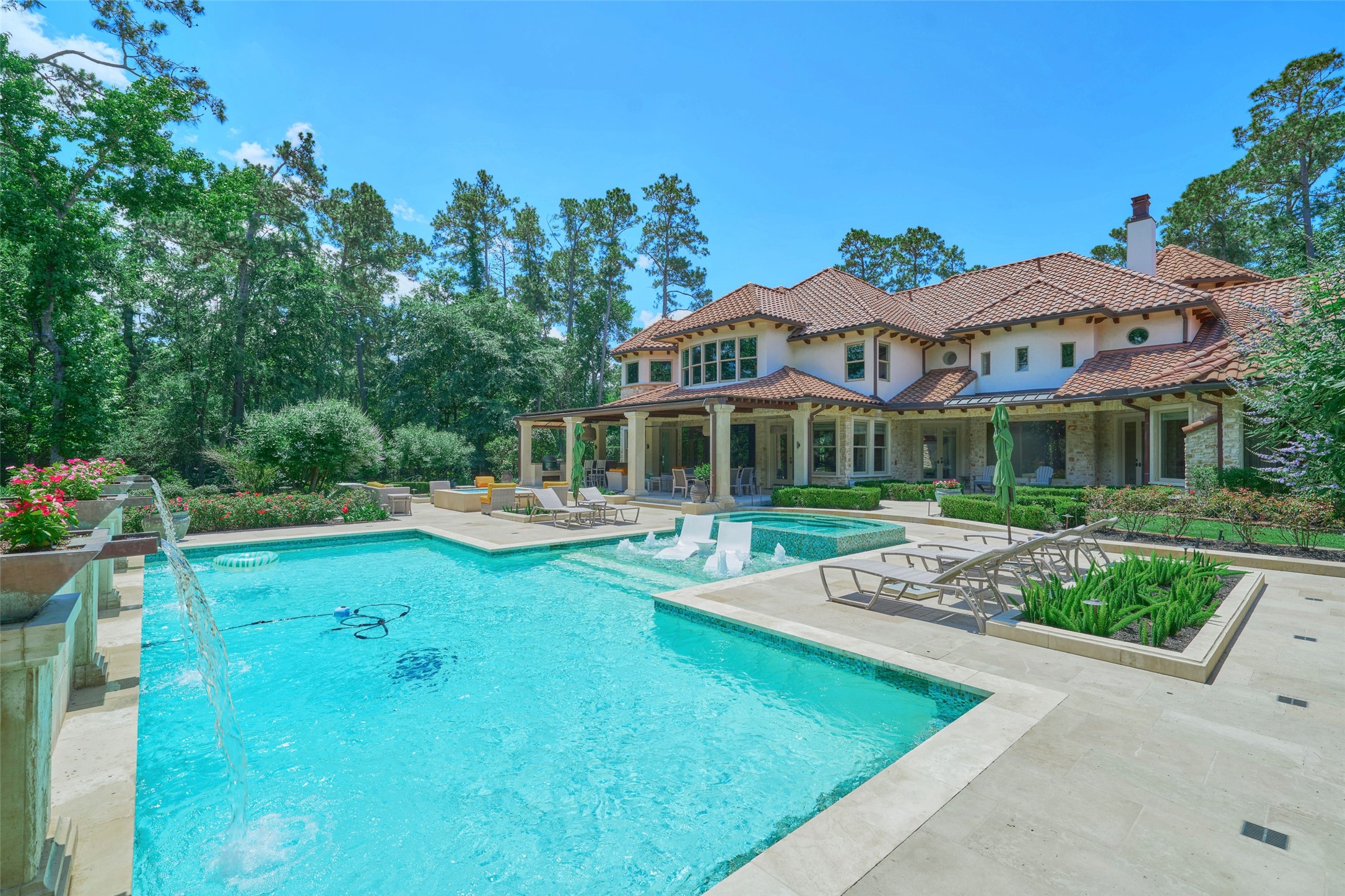 2 Cluny Court Property Photo
