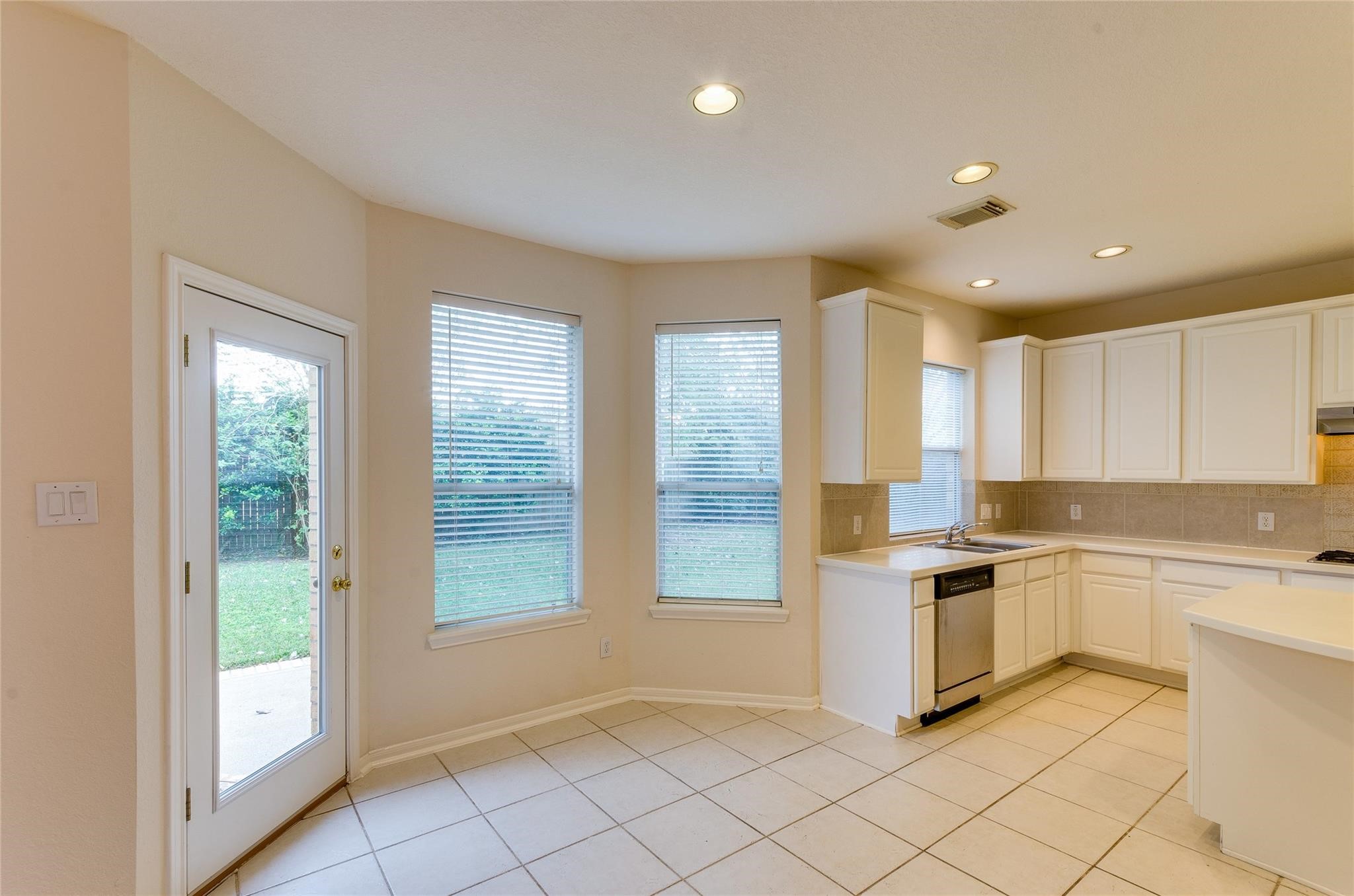 4019 Angel Springs Drive Property Photo 14