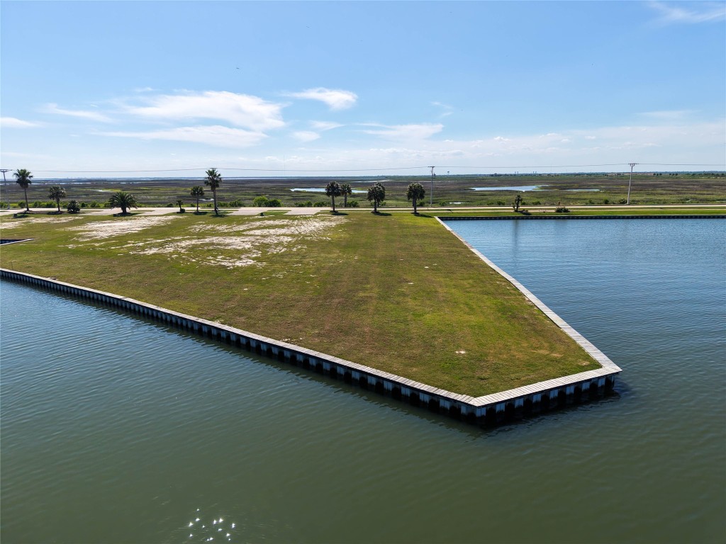 47 Shell Key Property Photo 8